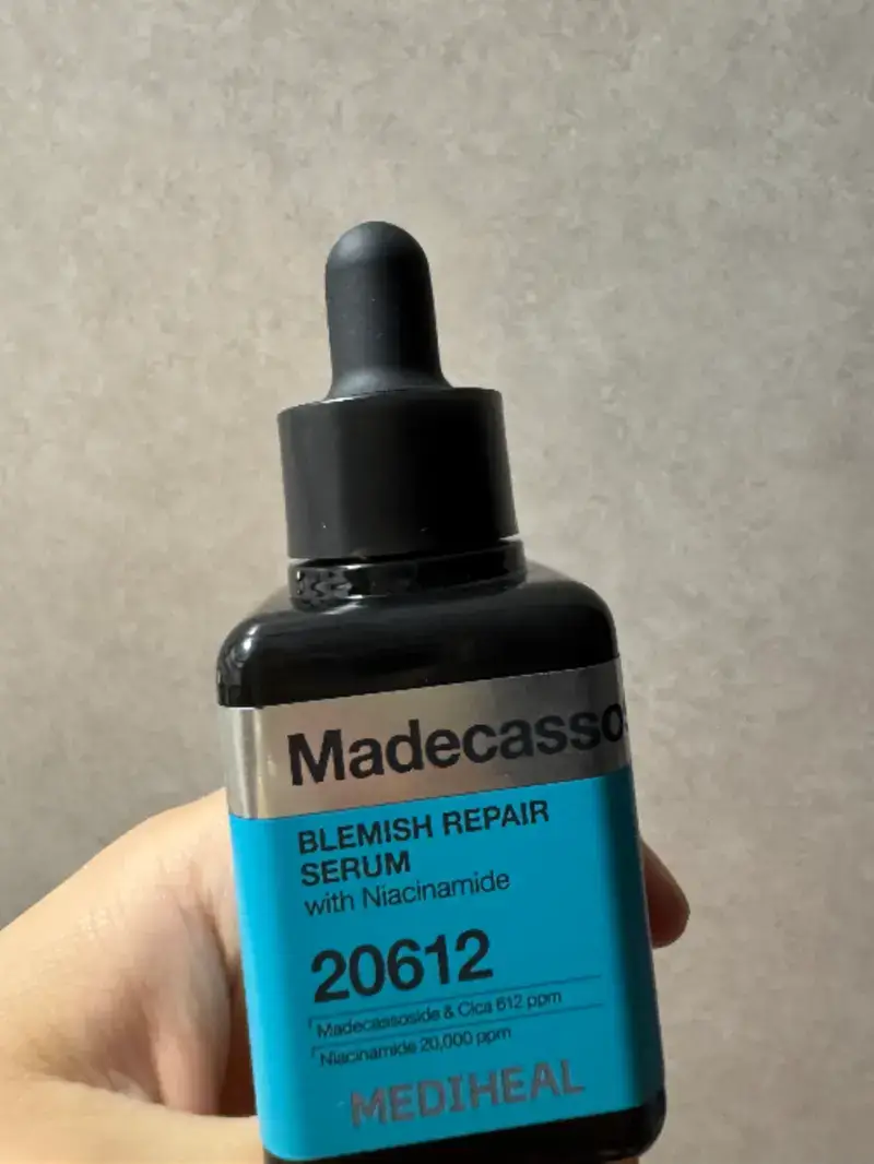 선택된 언니의파우치 리뷰 이미지 - [마데카소사이드 흔적 리페어 세럼]