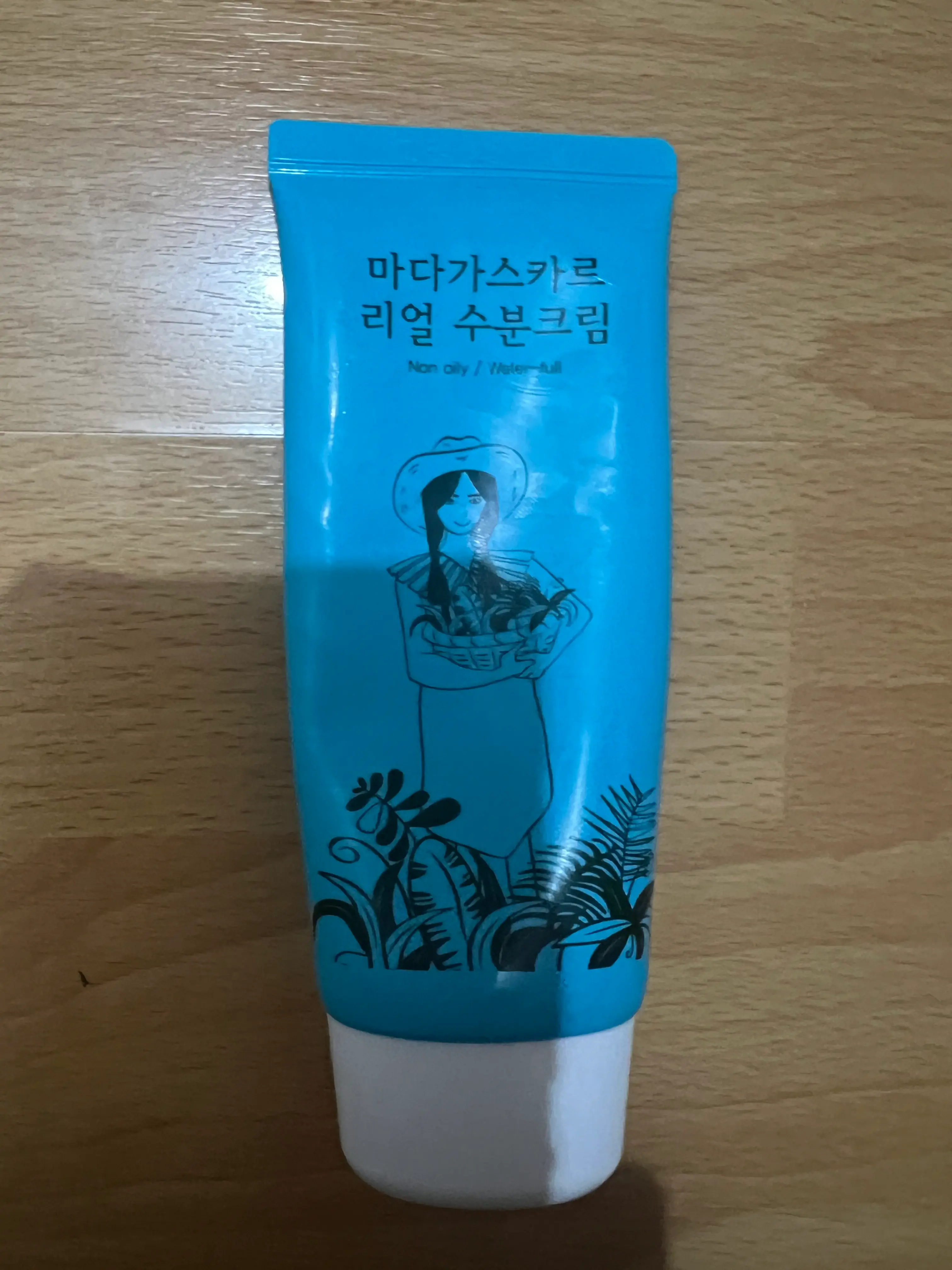 선택된 언니의파우치 리뷰 이미지 - [마다가스카르 리얼 수분크림]