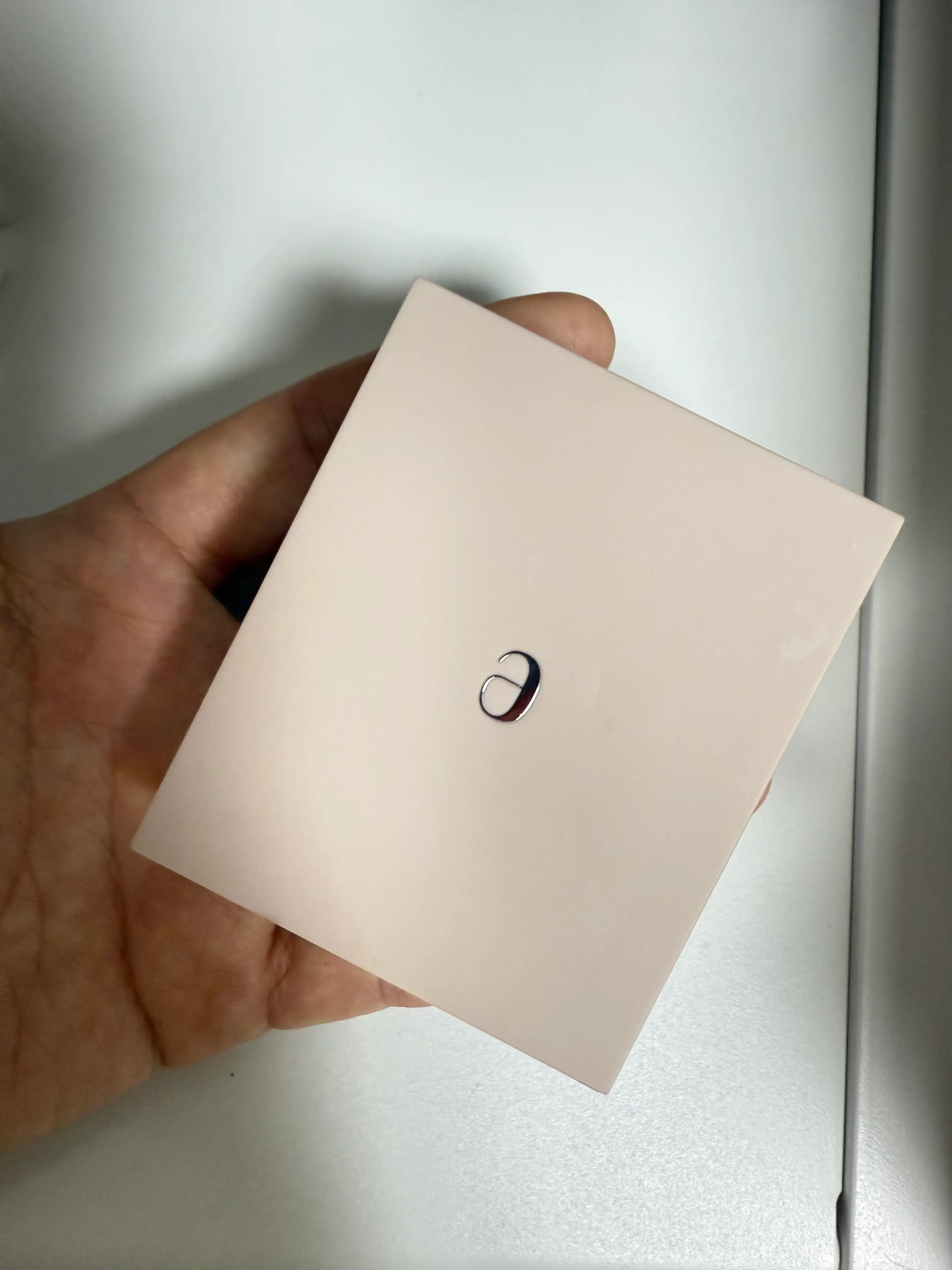 선택된 언니의파우치 리뷰 이미지 - [여백카롱 섀딩]