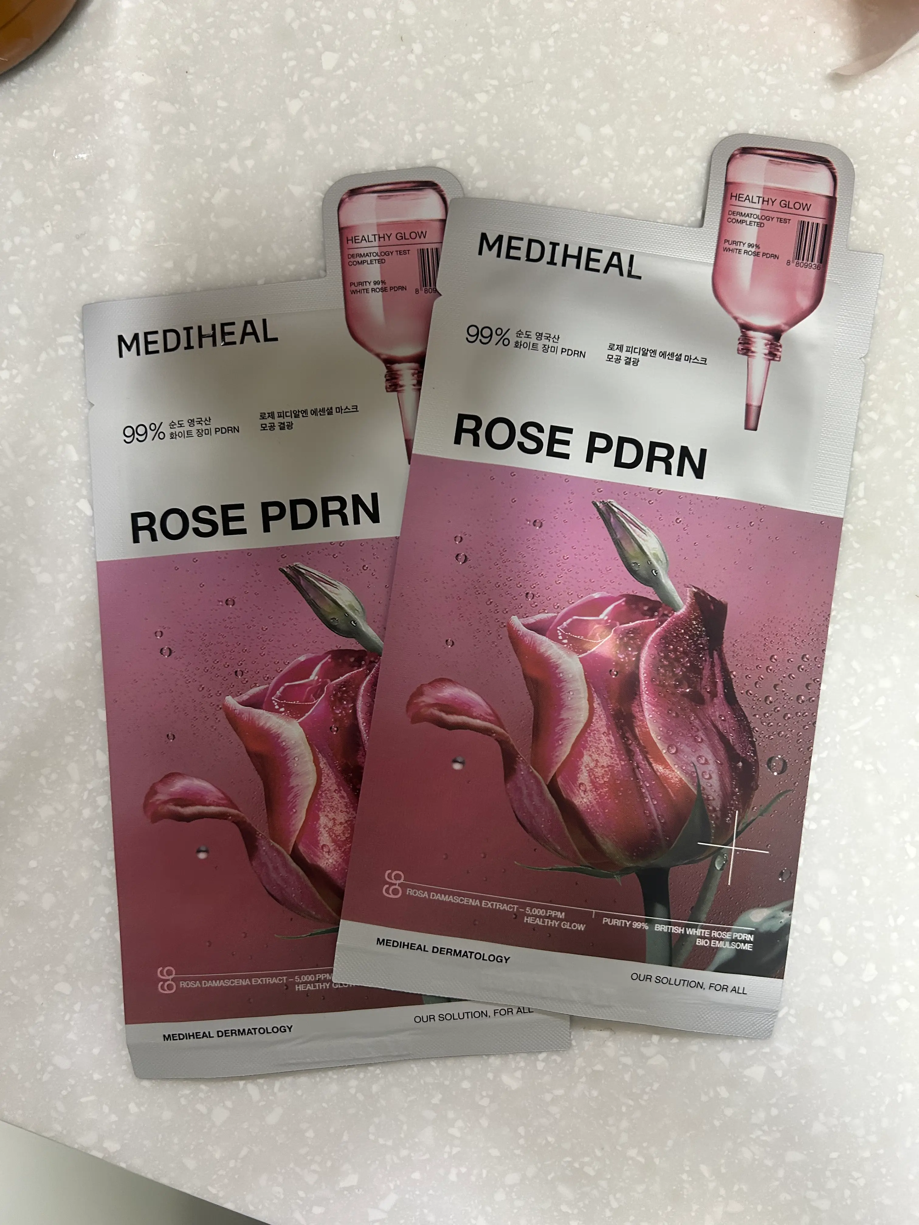 선택된 언니의파우치 리뷰 이미지 - [로제 피디알엔 에센셜 마스크 모공 결광]