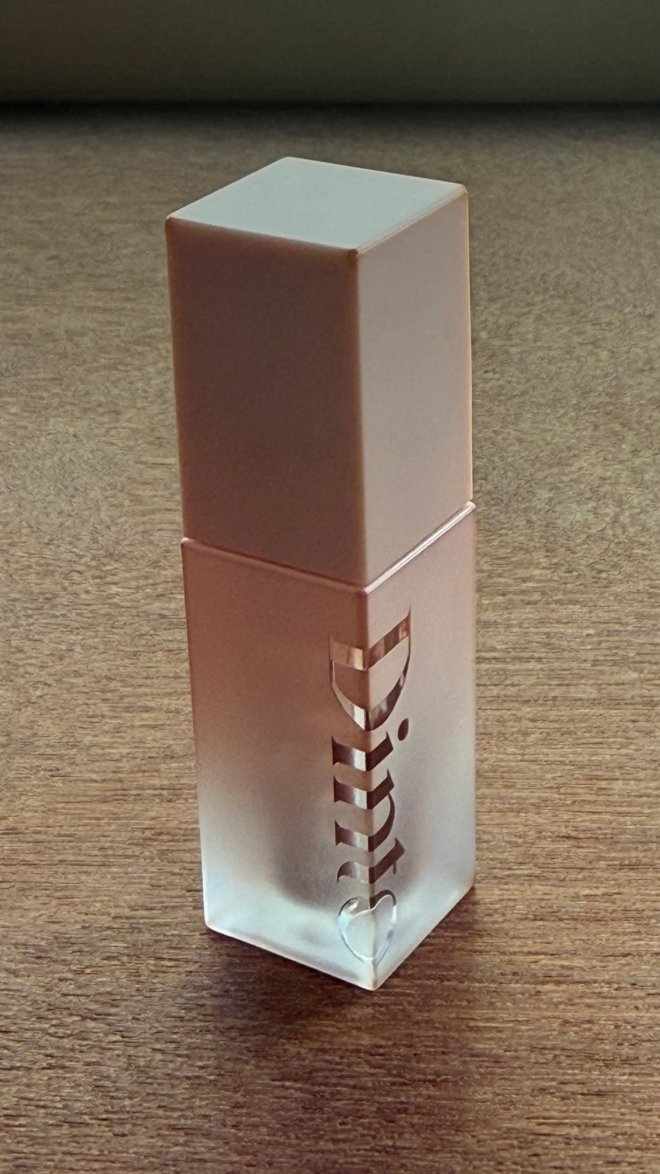 선택된 언니의파우치 리뷰 이미지 - [(르 샤 부뜨 콜렉션) 블러젤리 플럼핑 립 틴트]