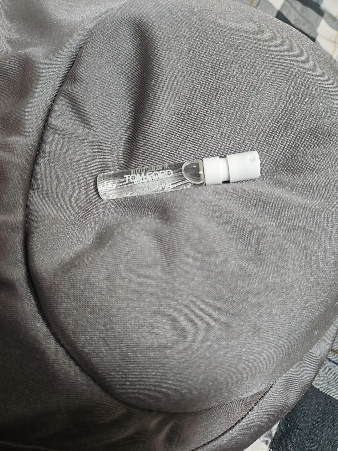 선택된 언니의파우치 리뷰 이미지 - [화이트 스웨이드 오 드 퍼퓸]