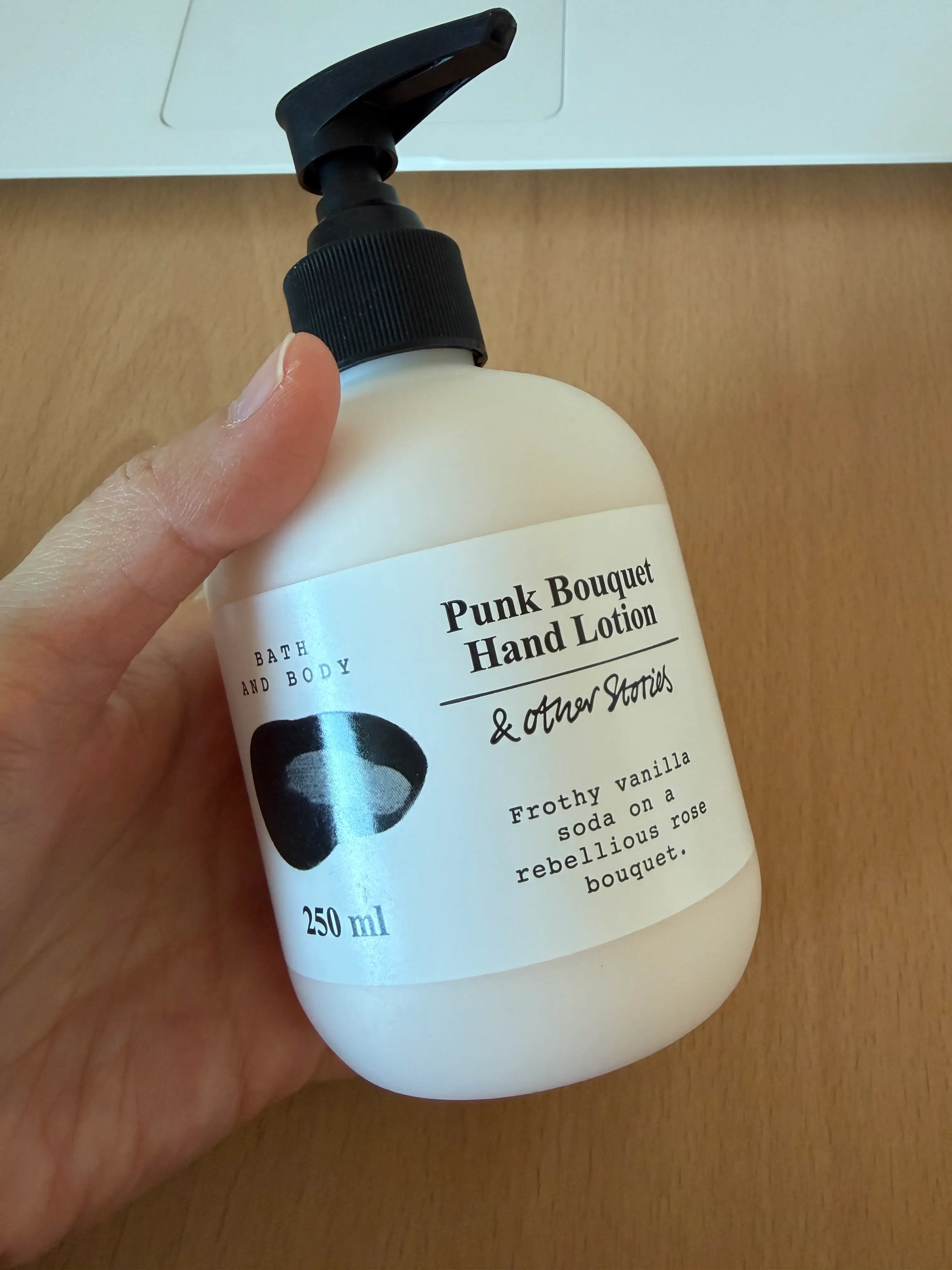 선택된 언니의파우치 리뷰 이미지 - [핸드로션 [펑크 부케]]