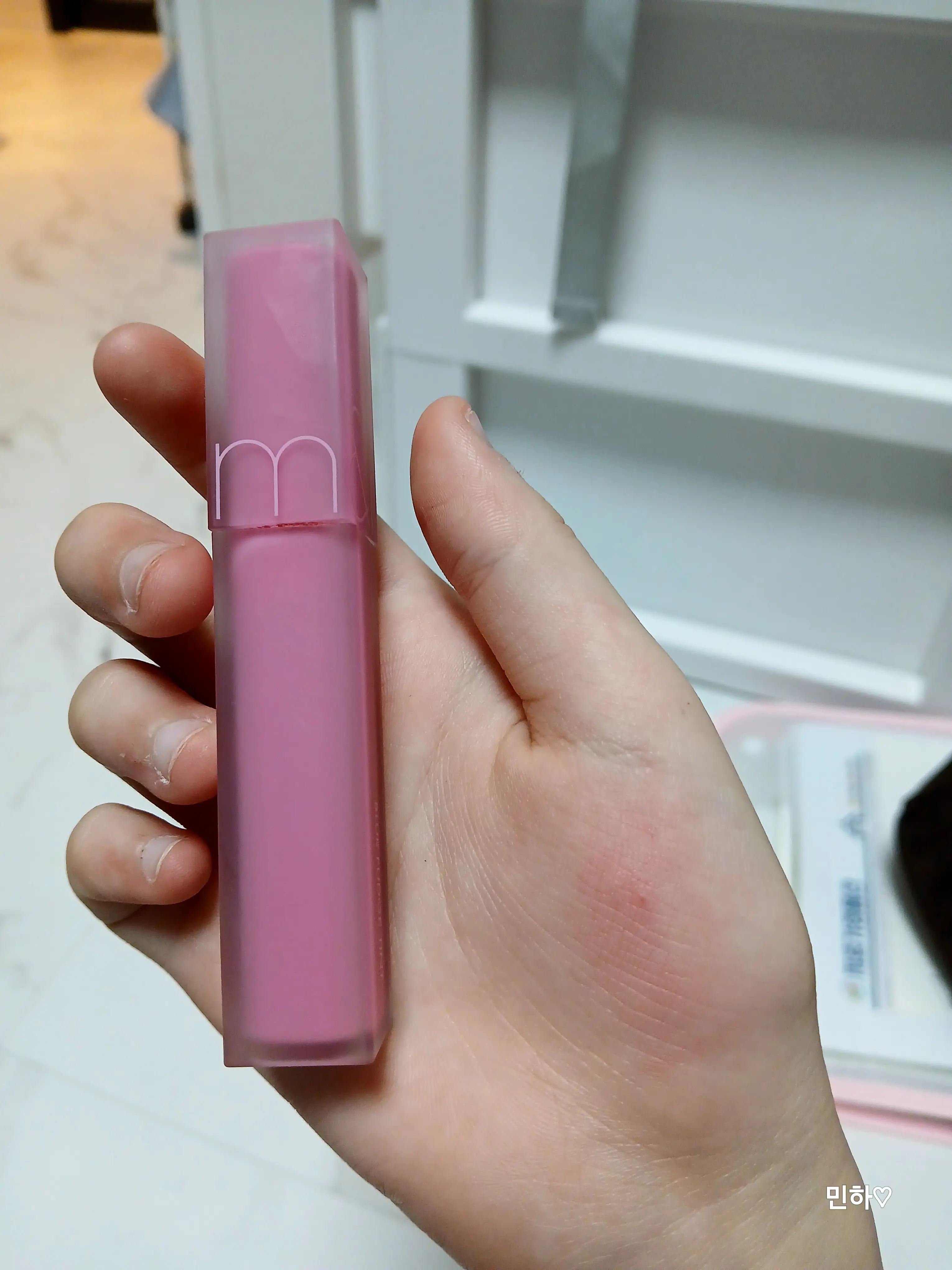 선택된 언니의파우치 리뷰 이미지 - [(롬앤X조앤프렌즈) 블러 퍼지 틴트]