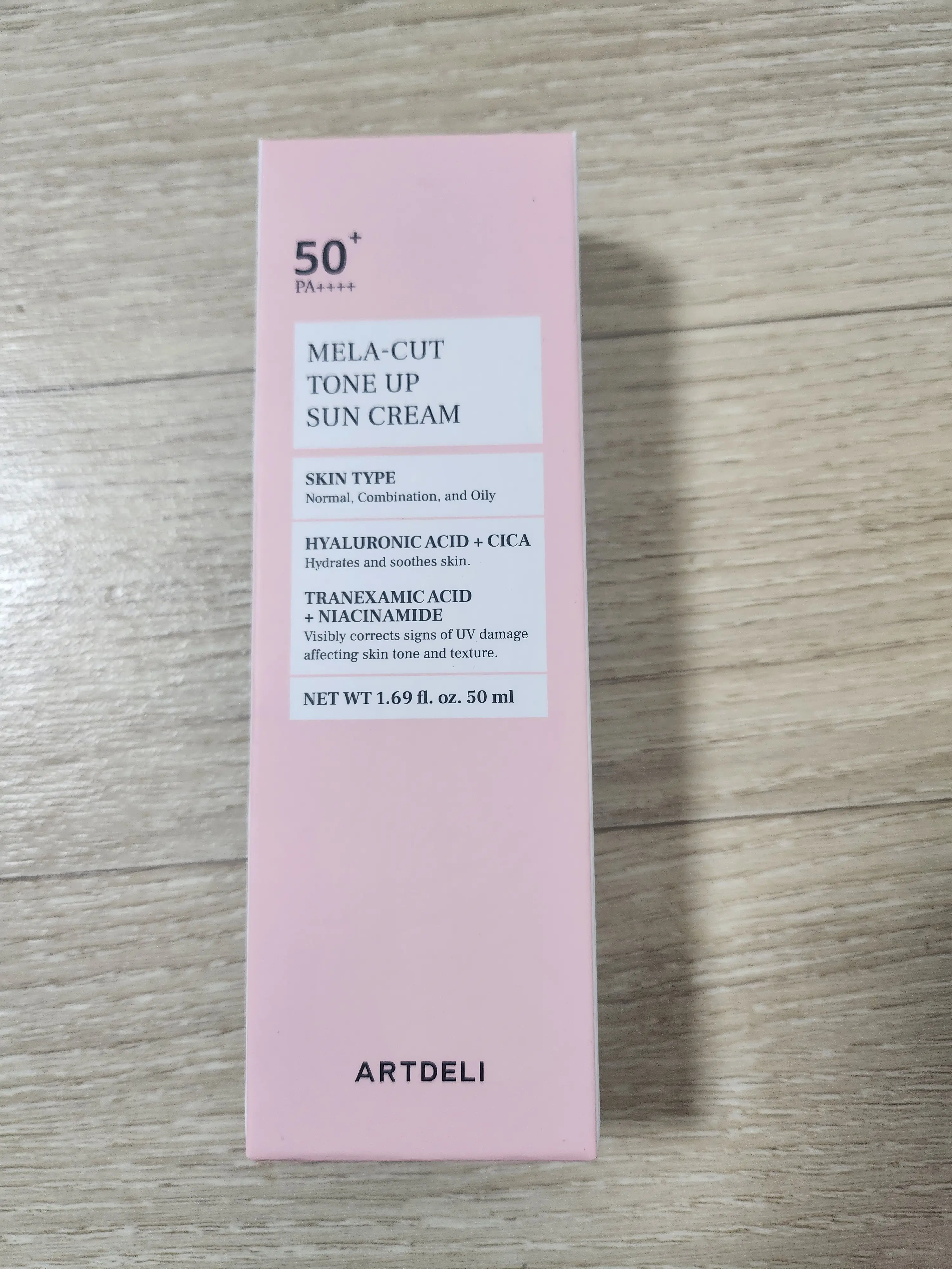 선택된 언니의파우치 리뷰 이미지 - [멜라 컷 톤업 선크림]