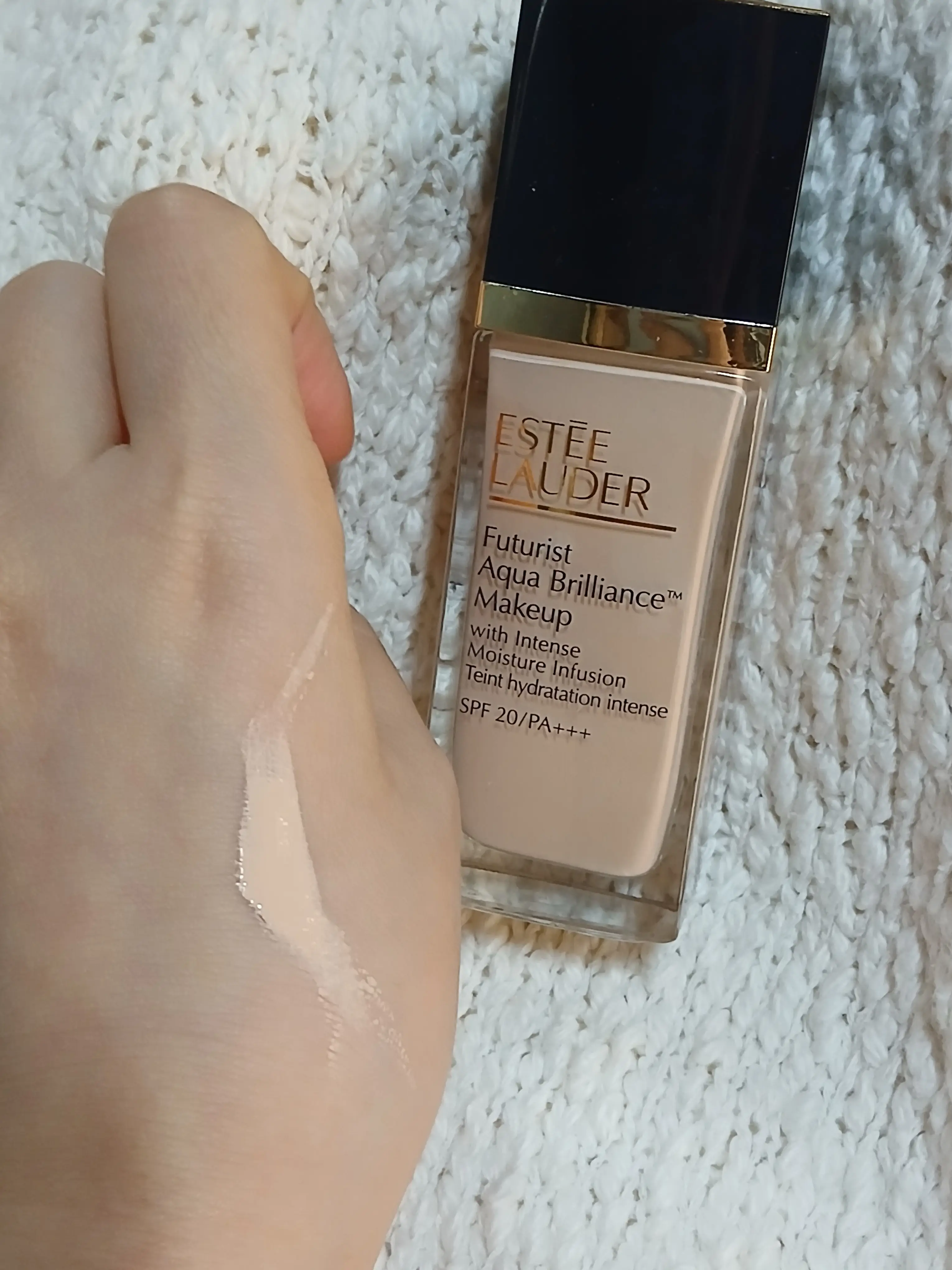 선택된 언니의파우치 리뷰 이미지 - [퓨처리스트 아쿠아 브릴리언스 리퀴드 메이크업 [2C0]]