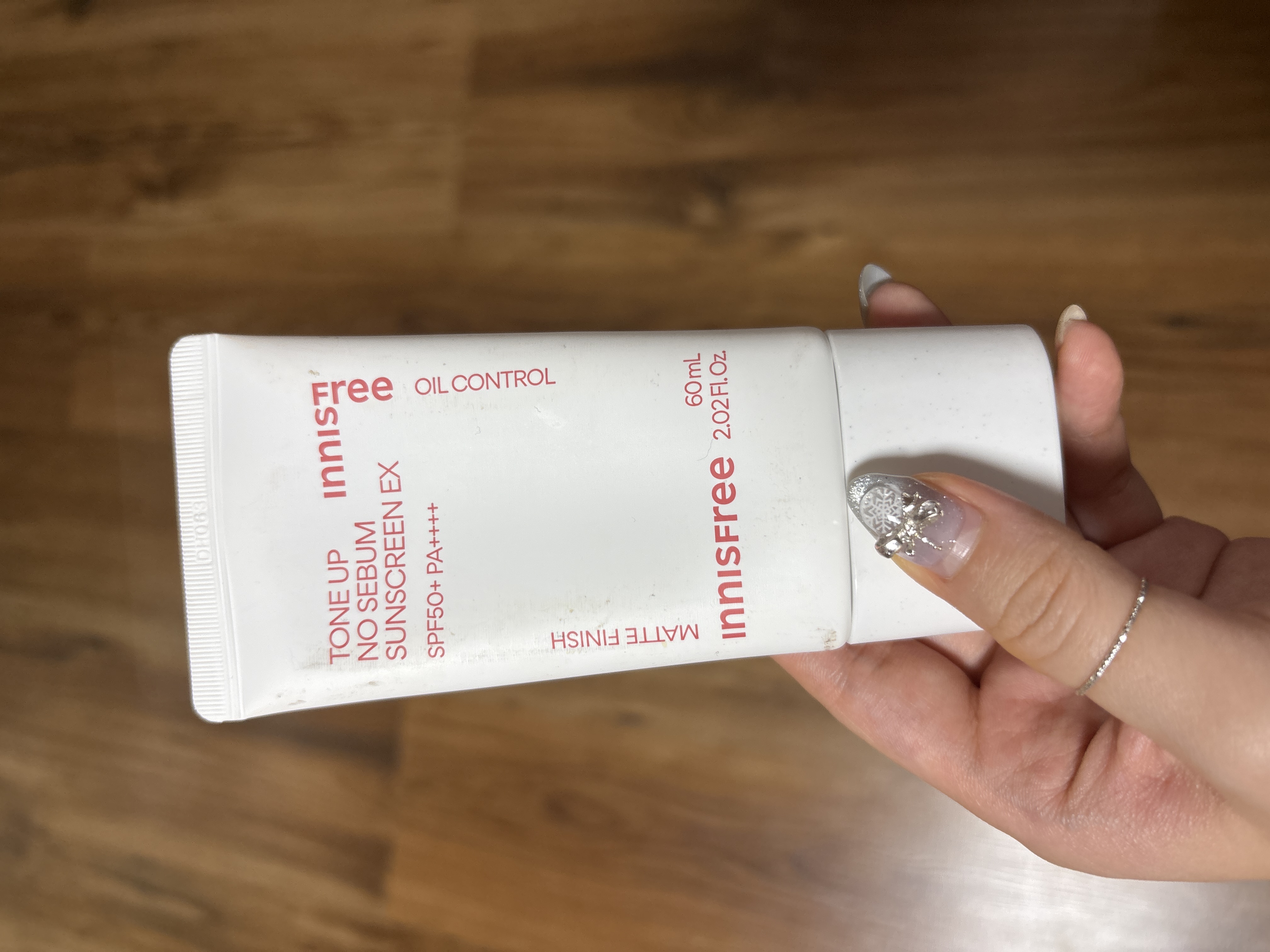 선택된 언니의파우치 리뷰 이미지 - [톤업 노세범 선스크린 EX]