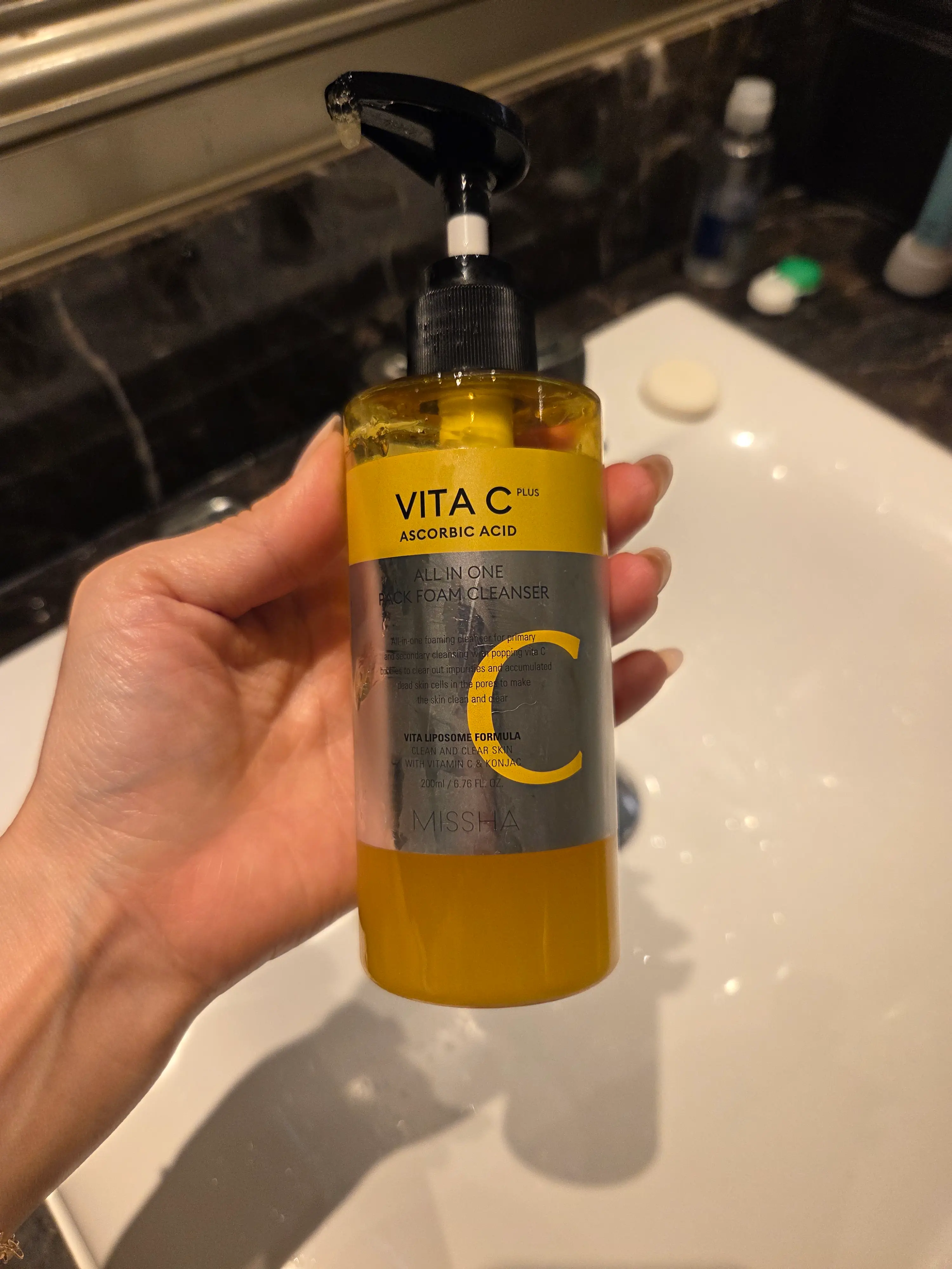 선택된 언니의파우치 리뷰 이미지 - [비타씨플러스 올인원 팩 폼 클렌저 ]