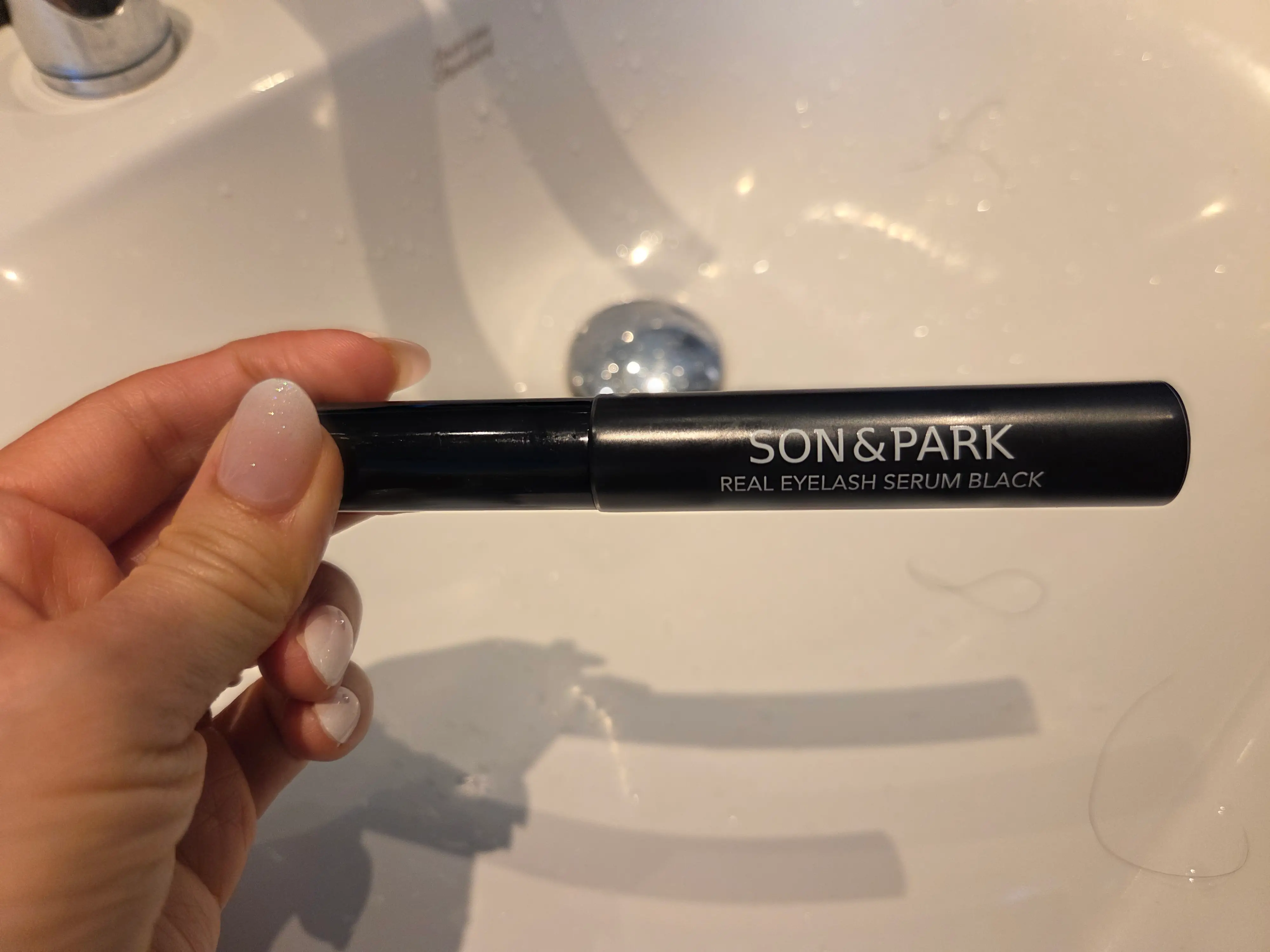 선택된 언니의파우치 리뷰 이미지 - [리얼 아이래쉬 세럼 블랙]