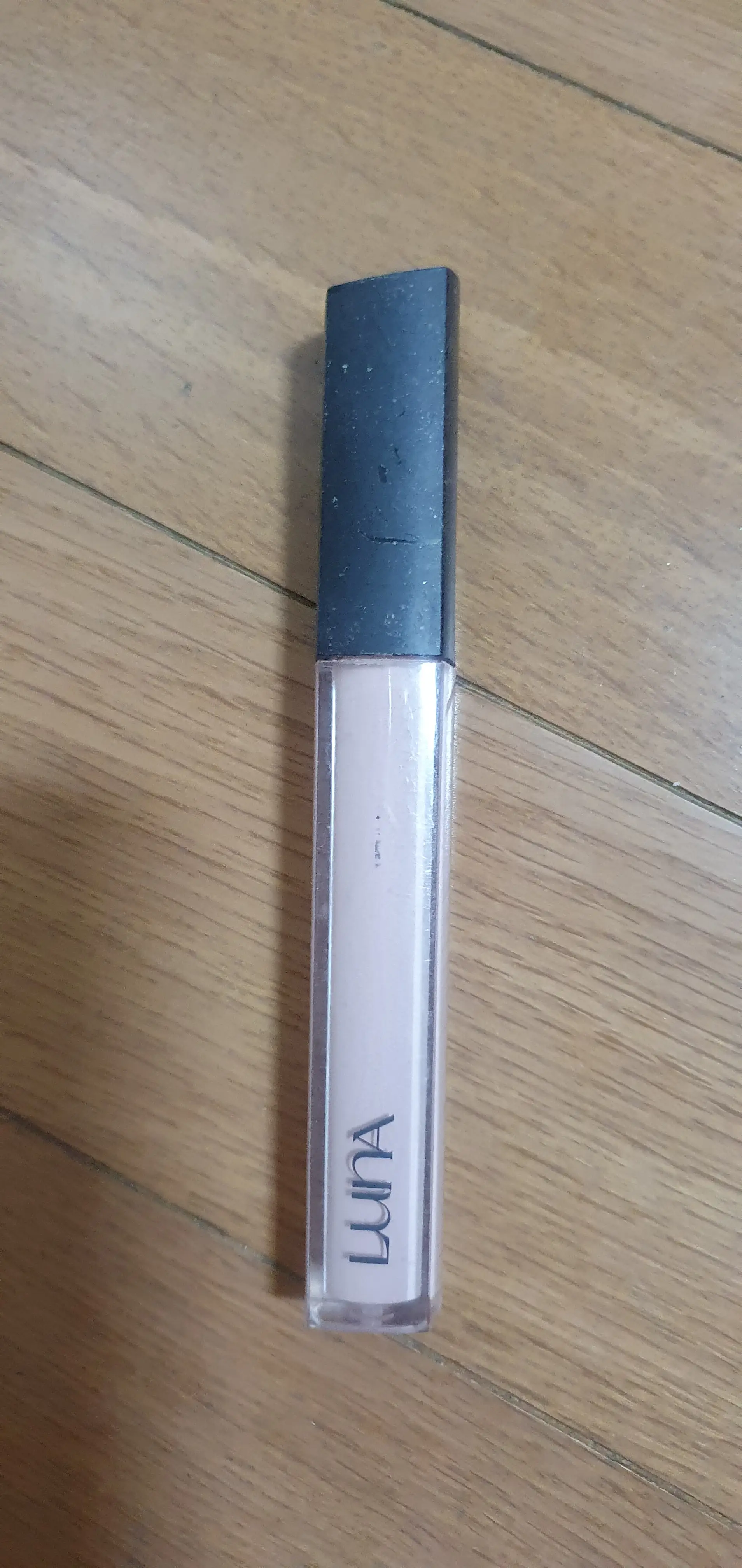 선택된 언니의파우치 리뷰 이미지 - [롱래스팅 팁 컨실러]