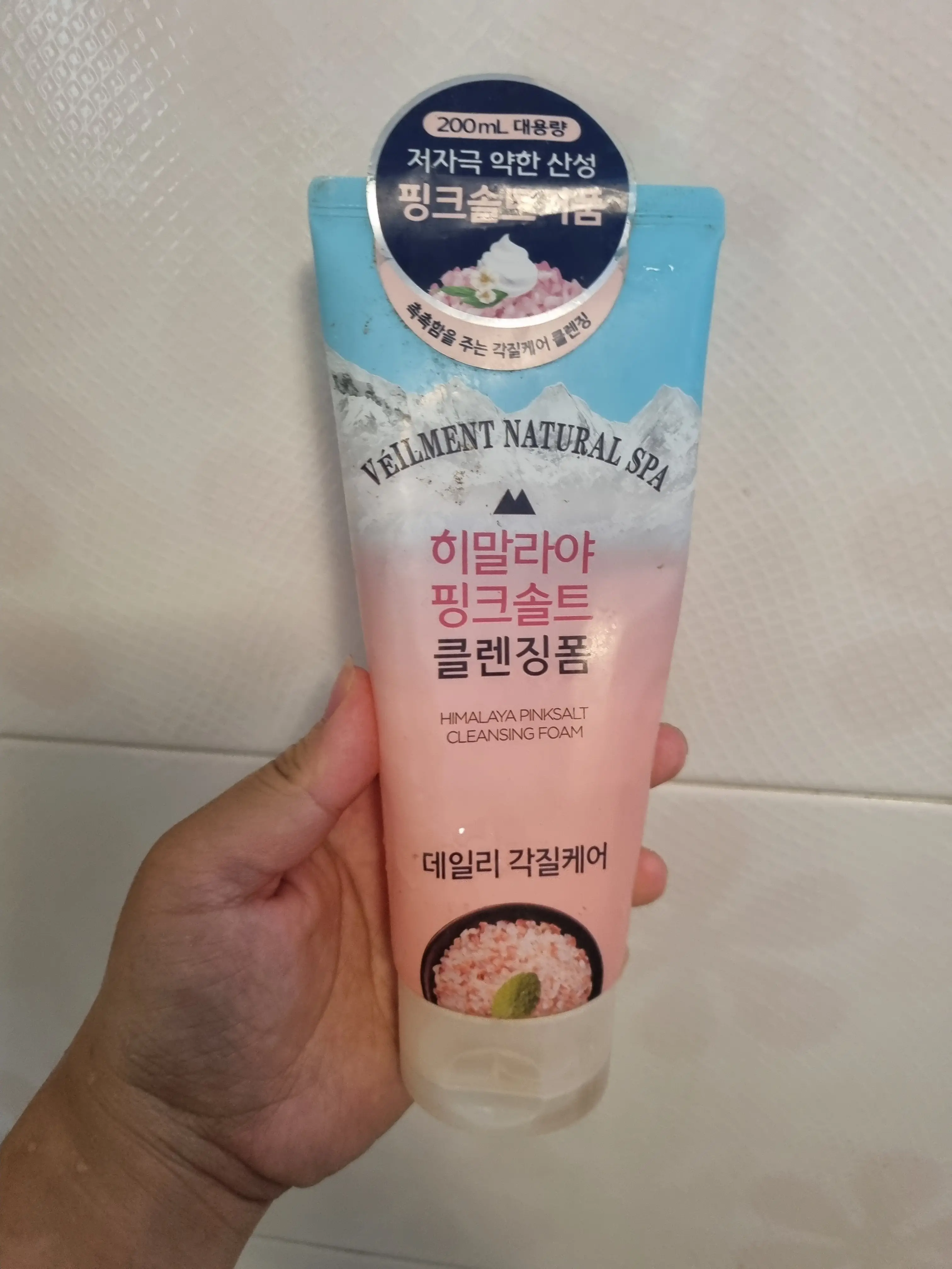 선택된 언니의파우치 리뷰 이미지 - [내추럴 스파 히말라야 핑크솔트 클렌징폼]