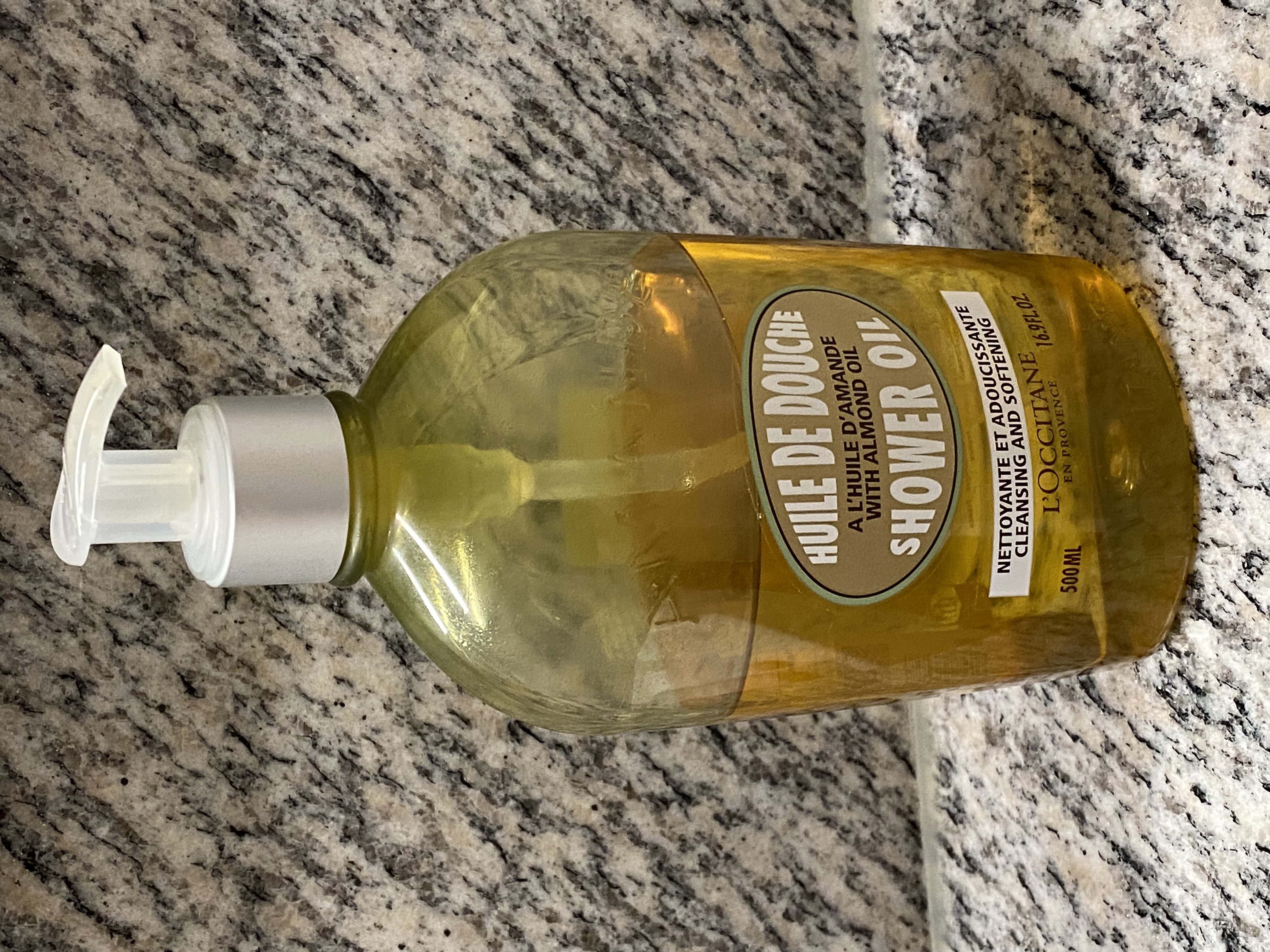 선택된 언니의파우치 리뷰 이미지 - [아몬드 모이스처라이징 샤워 오일]