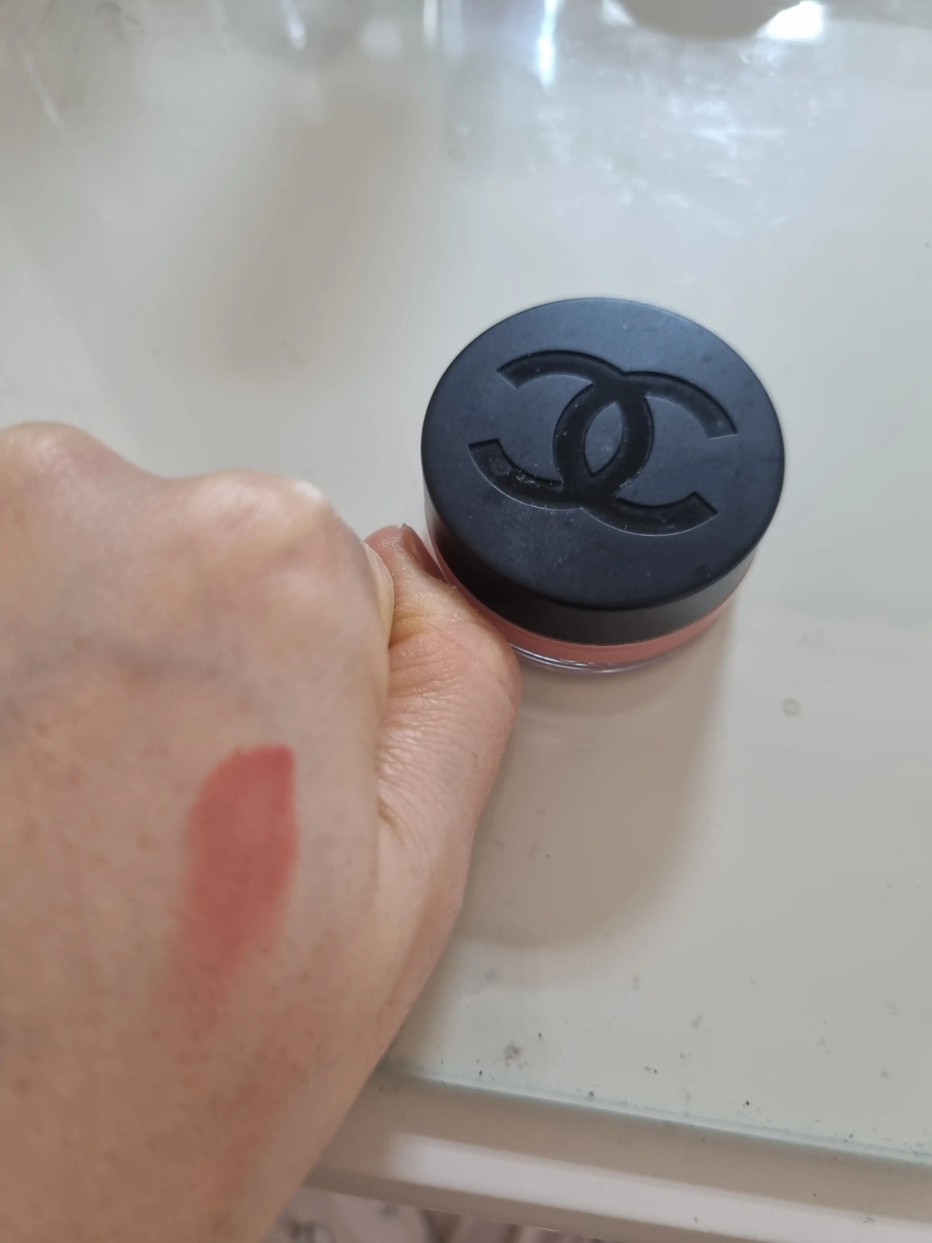 선택된 언니의파우치 리뷰 이미지 - [넘버1 드 샤넬 레드 까멜리아 립 앤 치크 밤]