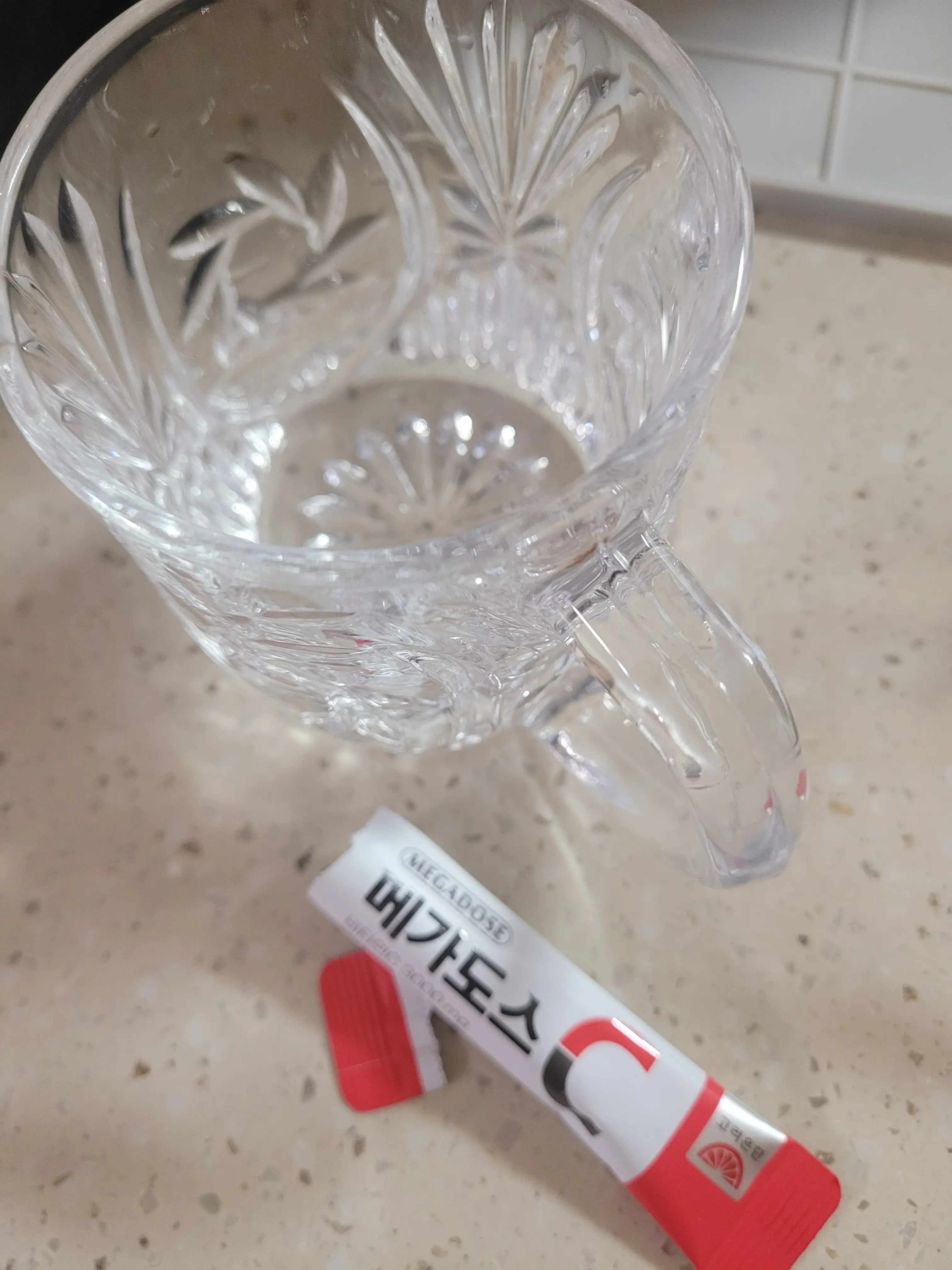 선택된 언니의파우치 리뷰 이미지 - [메가도스C 비타민C]