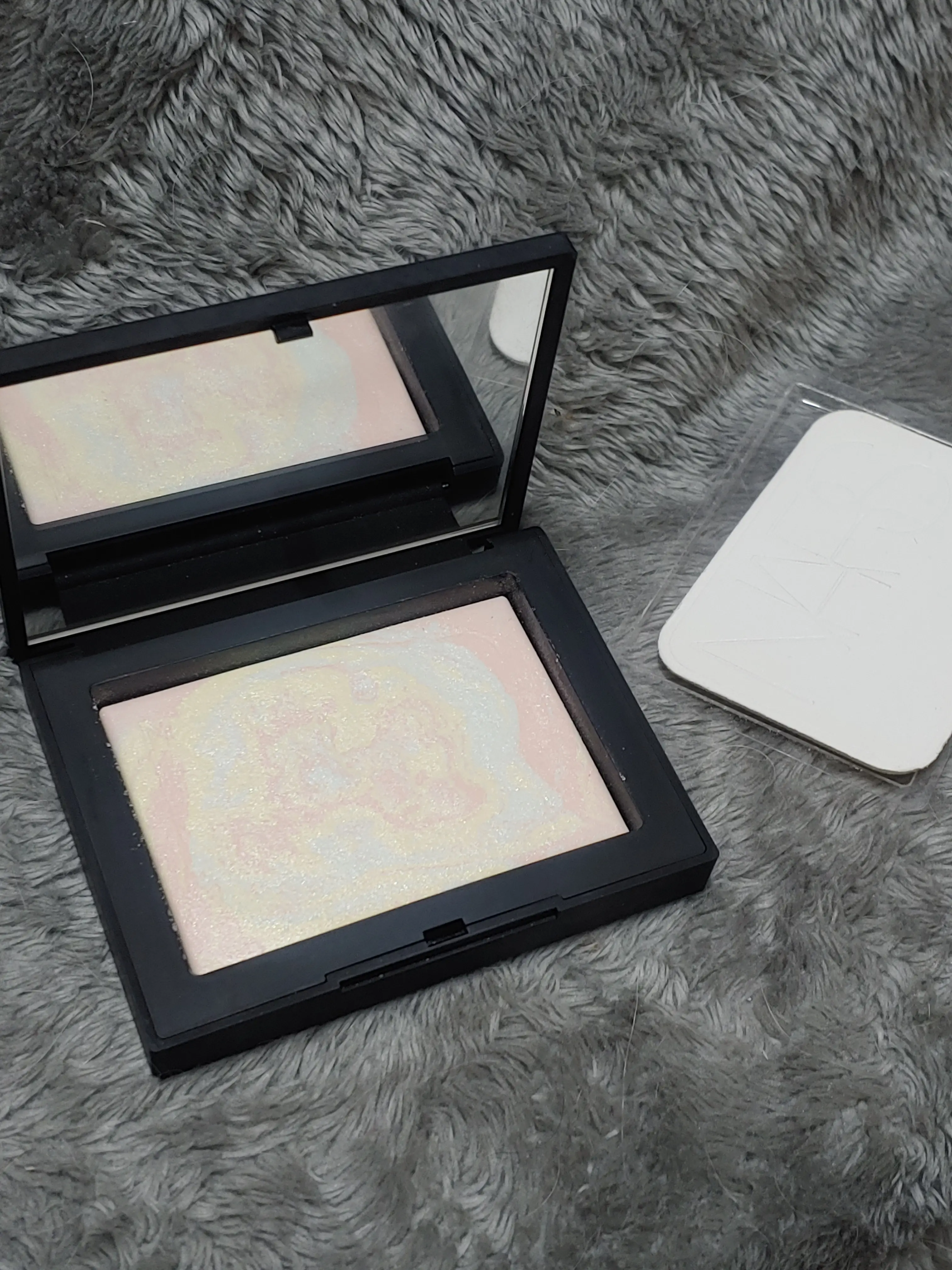 선택된 언니의파우치 리뷰 이미지 - [라이트 리플렉팅 프리즈마틱 파우더]