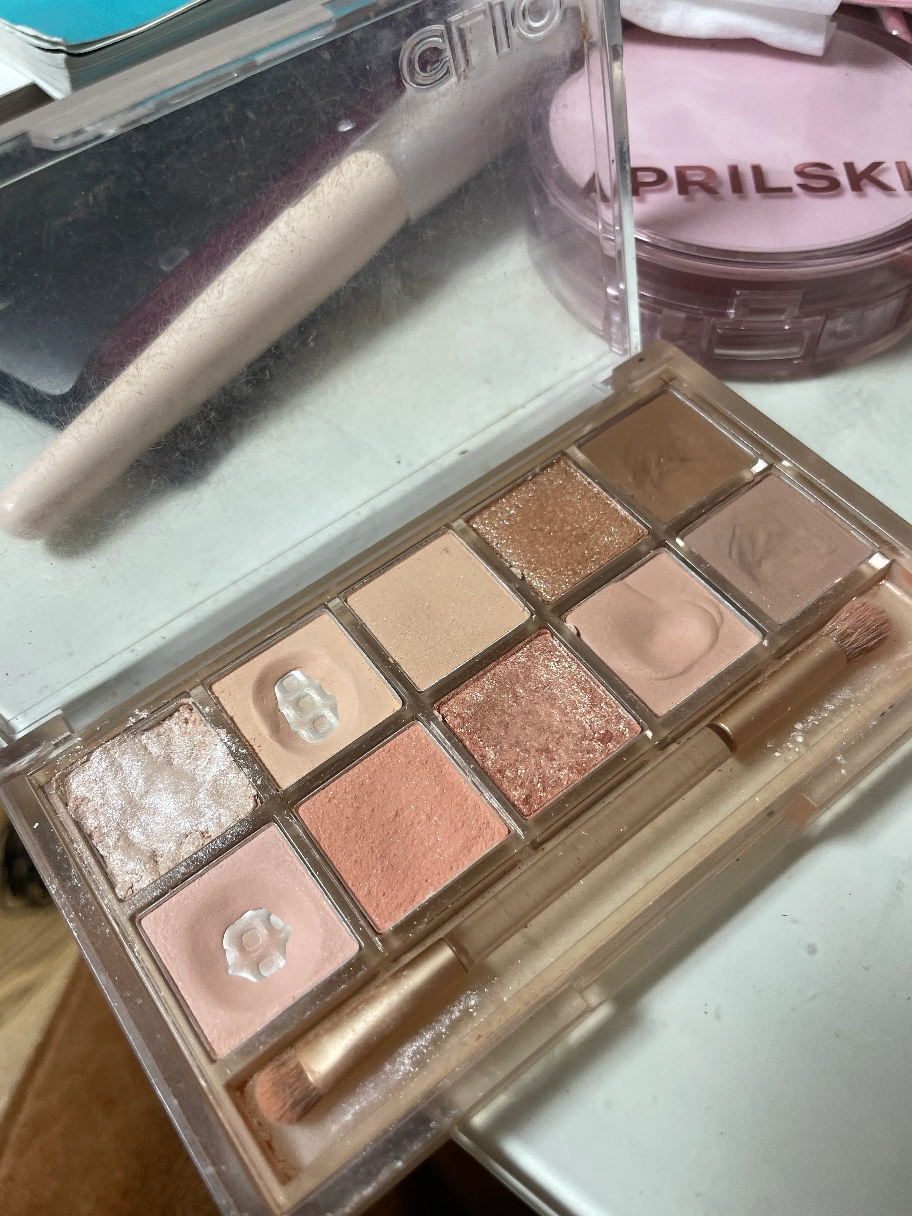 선택된 언니의파우치 리뷰 이미지 - [(코숏 인 서울 에디션) 프로 아이 팔레트 [19호 낮잠자는 치즈]]