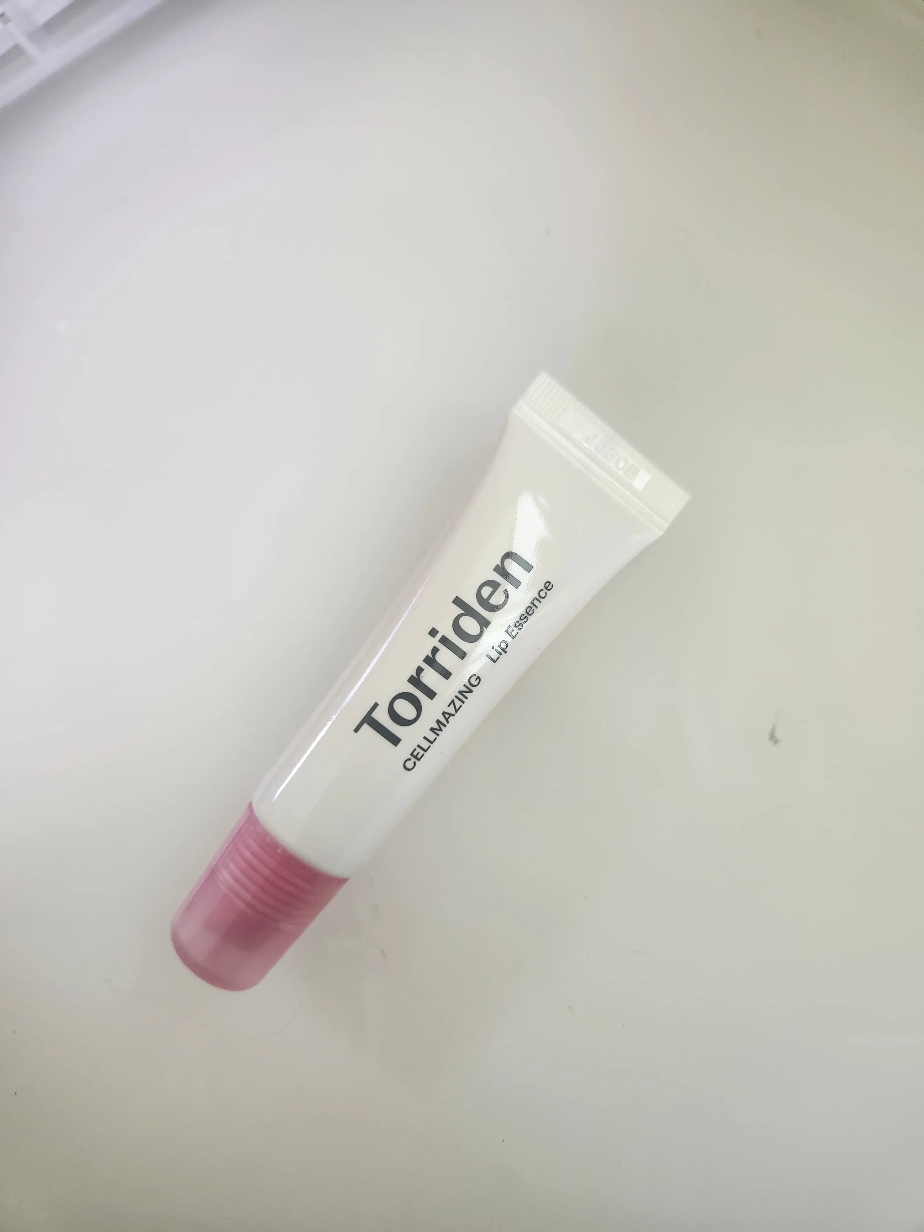 선택된 언니의파우치 리뷰 이미지 - [셀메이징 저분자 콜라겐 볼륨 립 에센스]