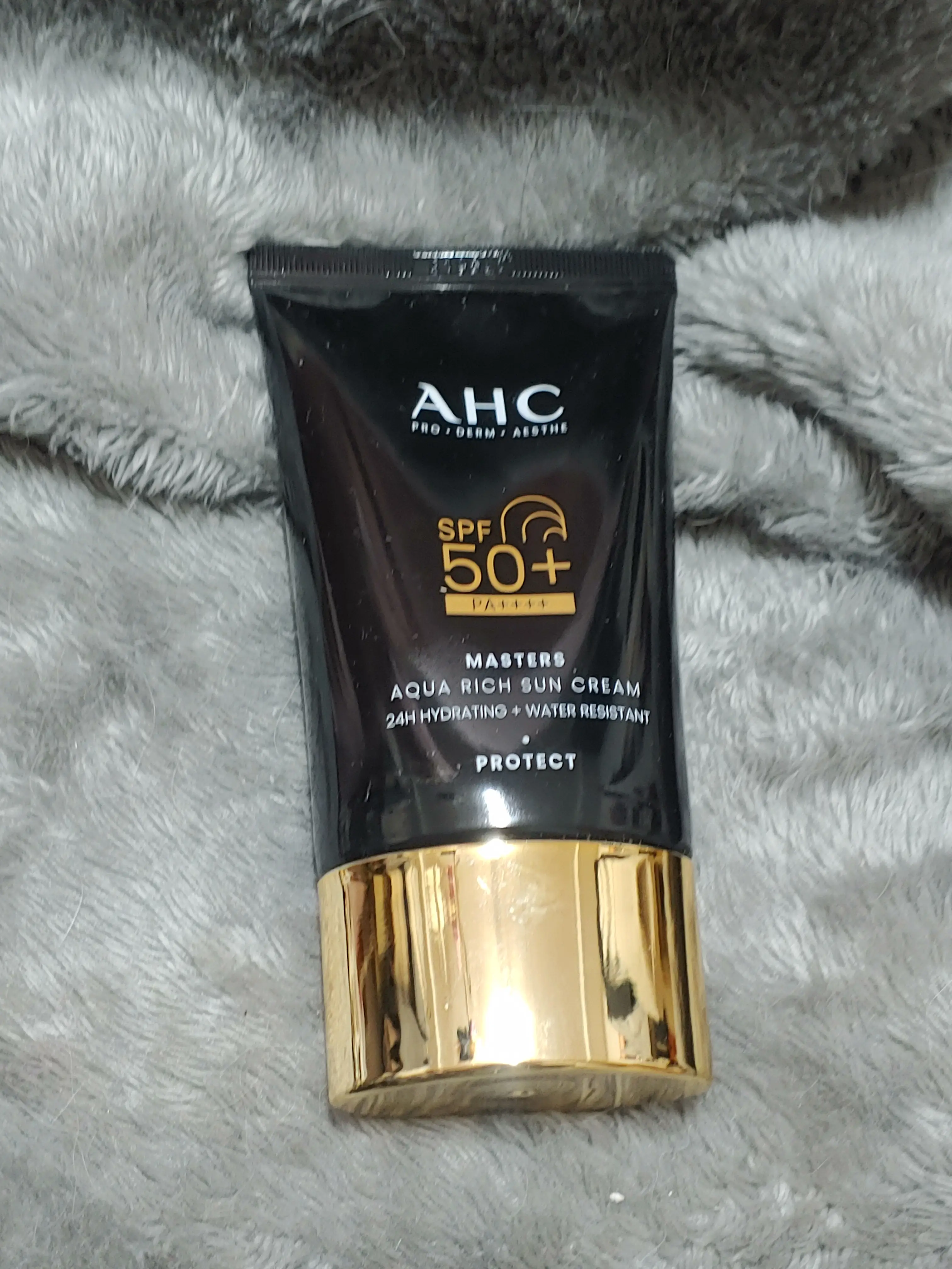 선택된 언니의파우치 리뷰 이미지 - [마스터즈 아쿠아 리치 선크림	]