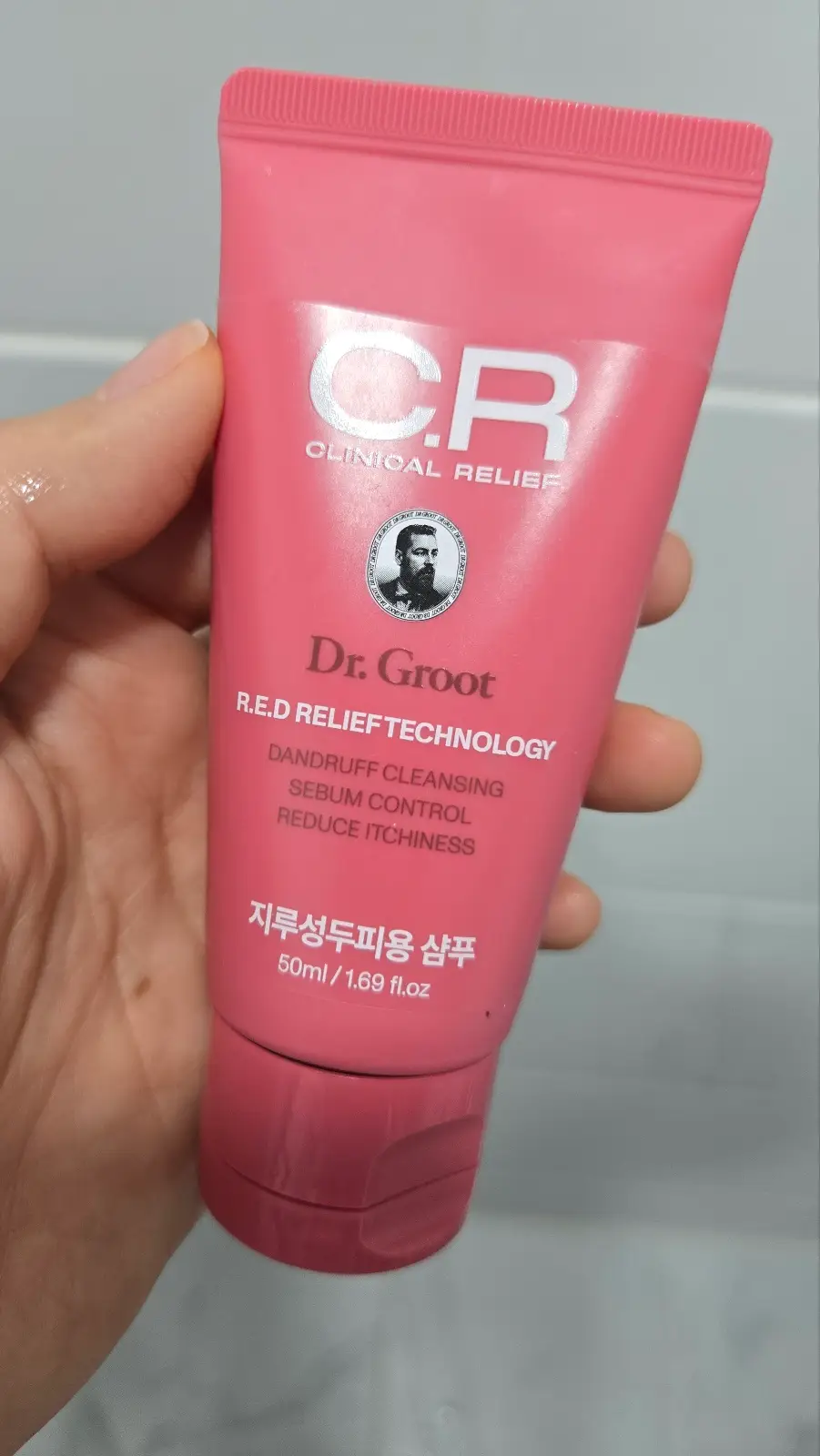 선택된 언니의파우치 리뷰 이미지 - [클리니컬 릴리프 지루성 두피용 샴푸]