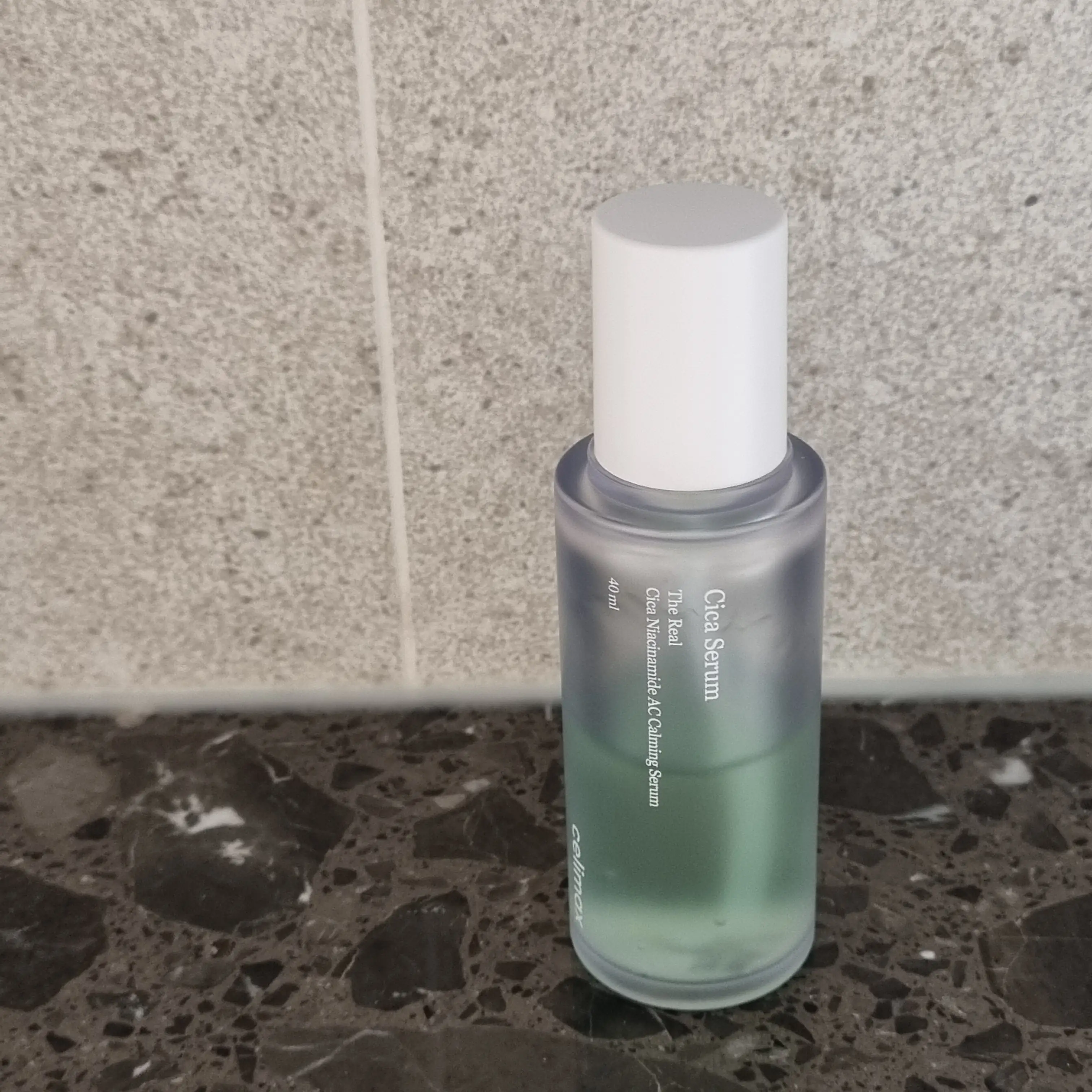 선택된 언니의파우치 리뷰 이미지 - [더 리얼 시카 나이아신아마이드 에이씨 카밍 세럼]