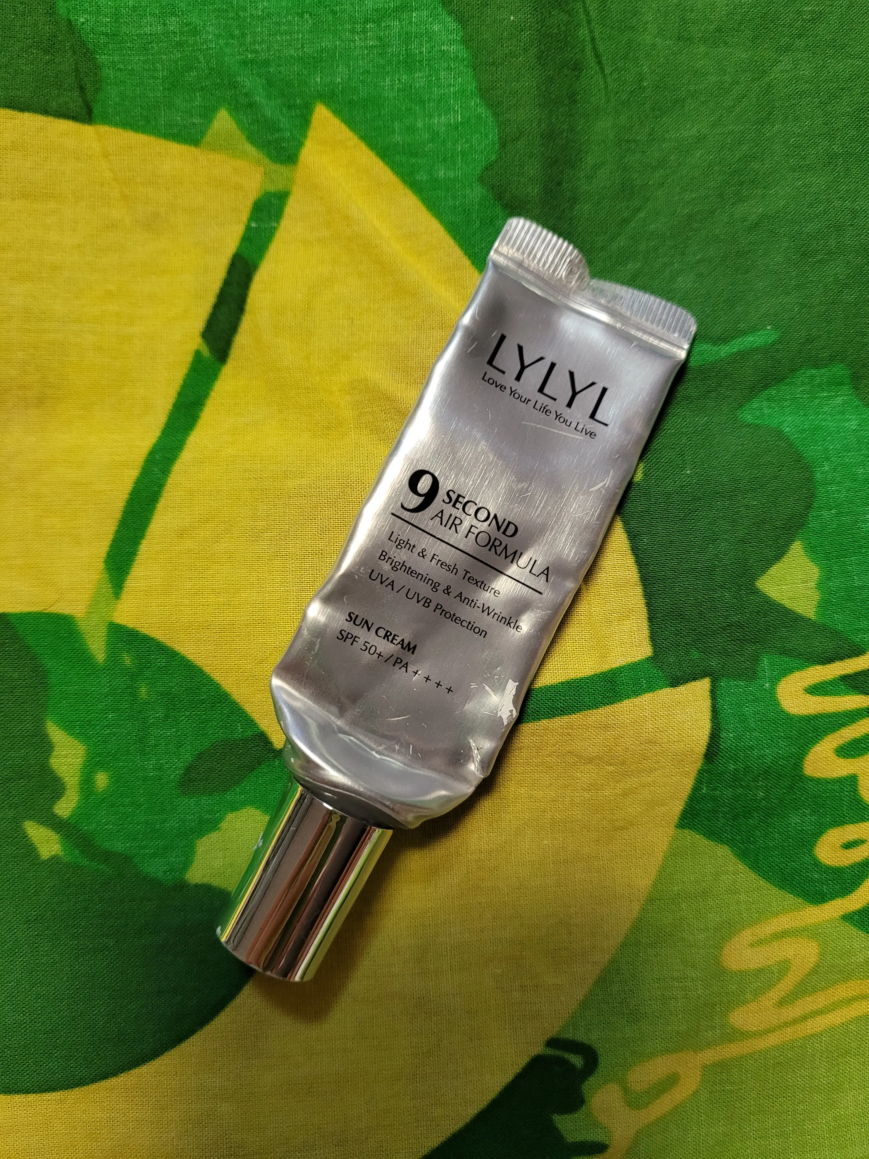 선택된 언니의파우치 리뷰 이미지 - [나인세컨드 에어포뮬라 4세대 선크림]