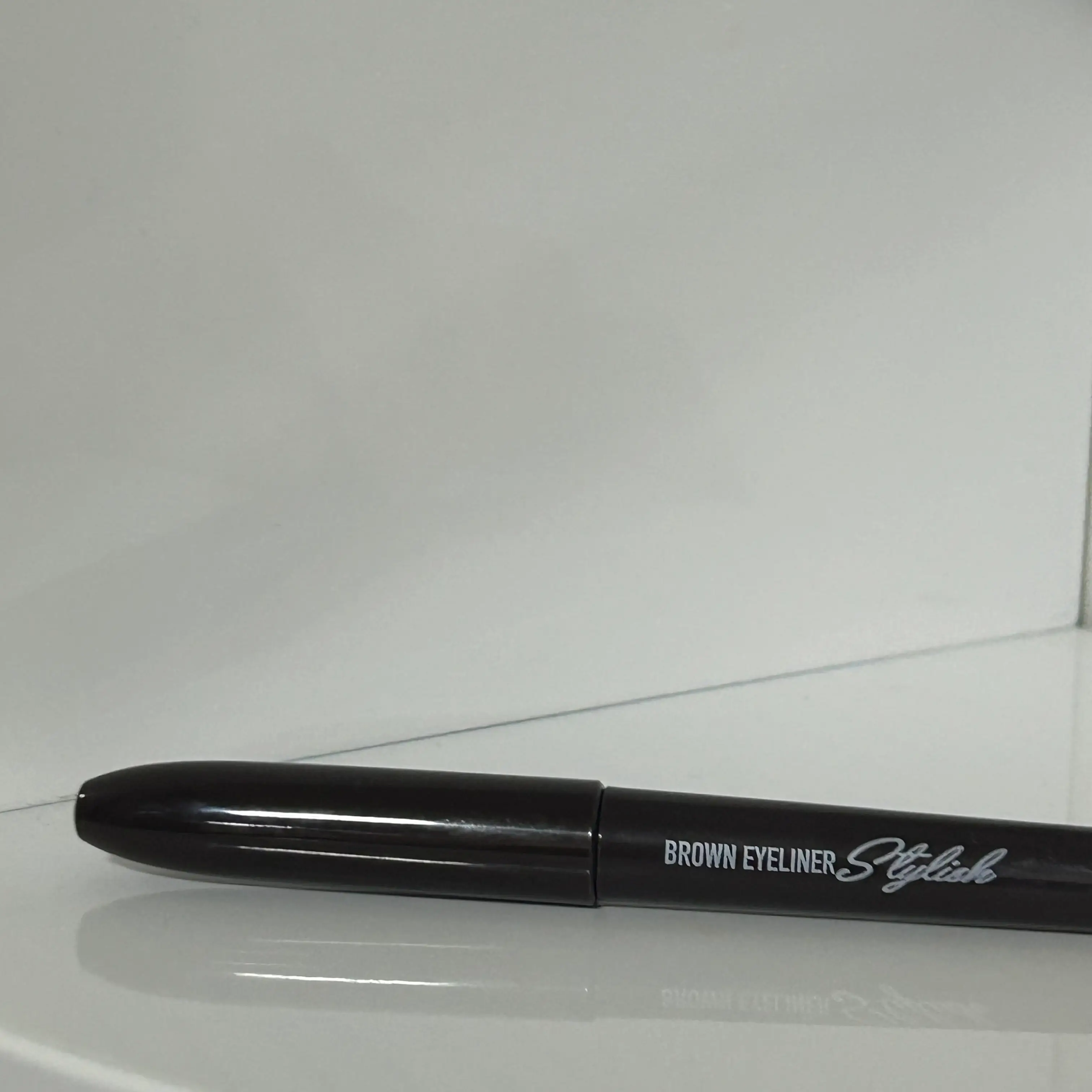 선택된 언니의파우치 리뷰 이미지 - [스타일리쉬 붓펜 아이라이너 [브라운]]