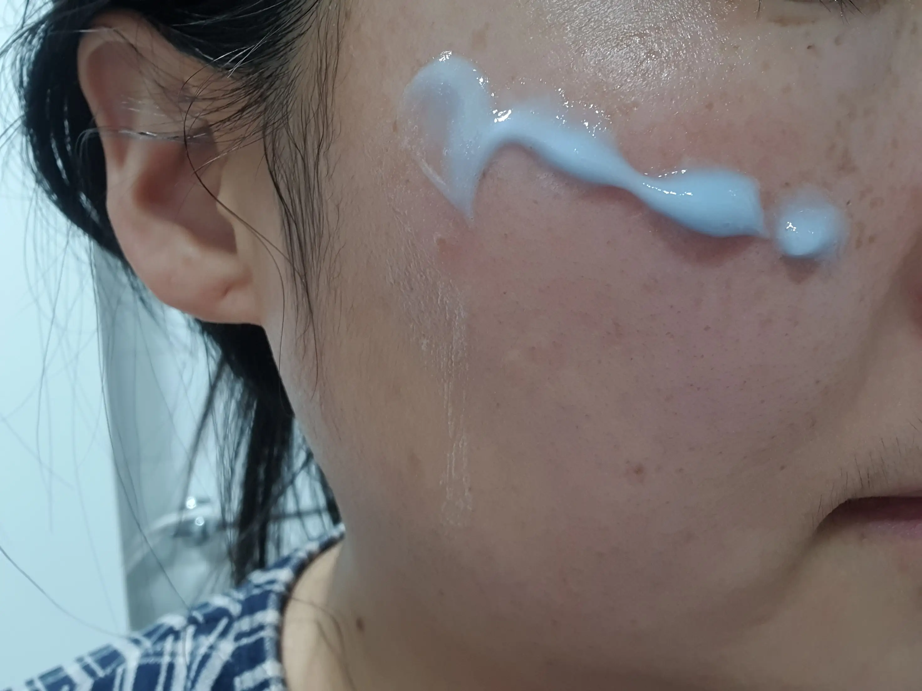 선택된 언니의파우치 리뷰 이미지 - [볼륨톡스 오리지날 펩타이드 에센스]
