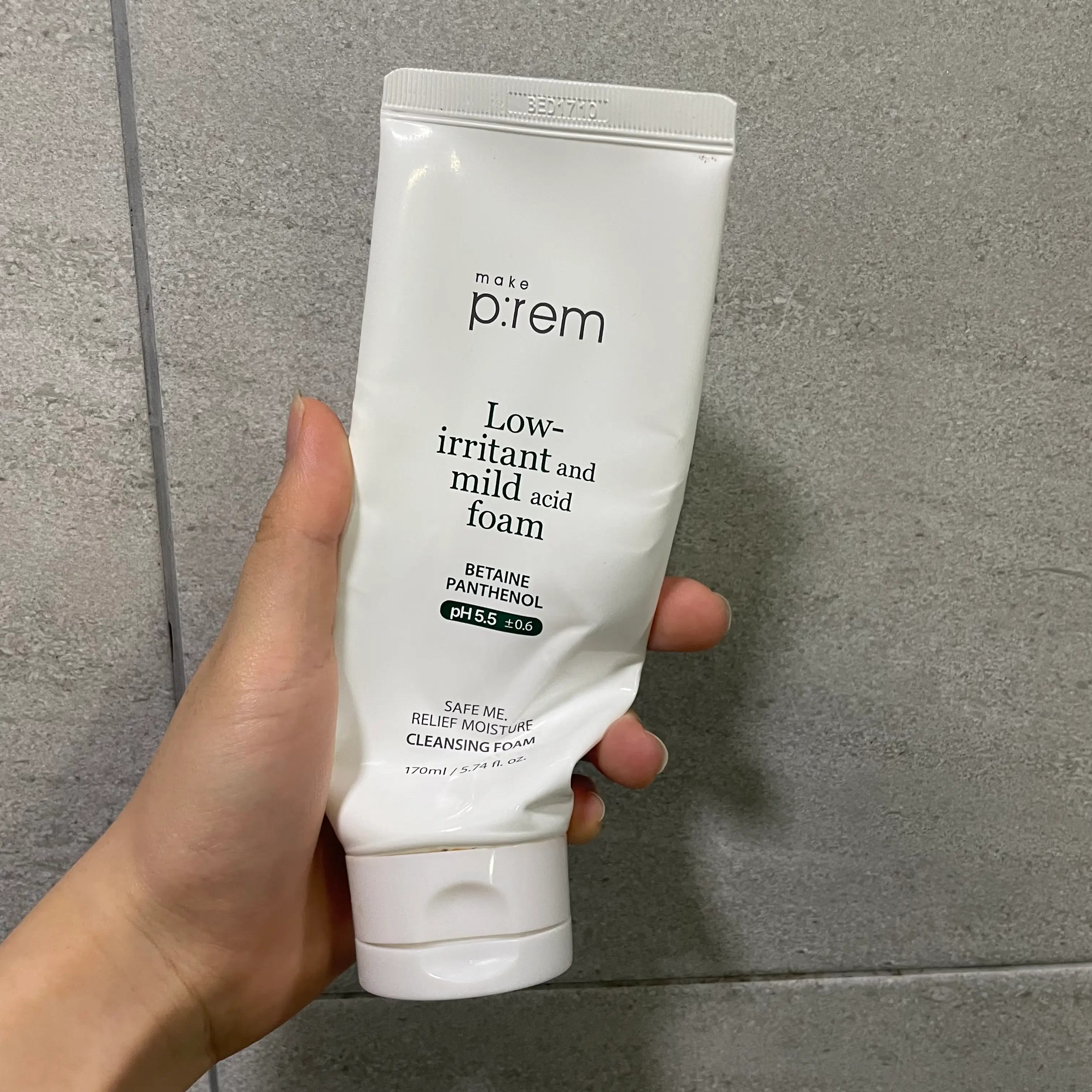 선택된 언니의파우치 리뷰 이미지 - [세이프 미 릴리프 모이스처 클렌징 폼]