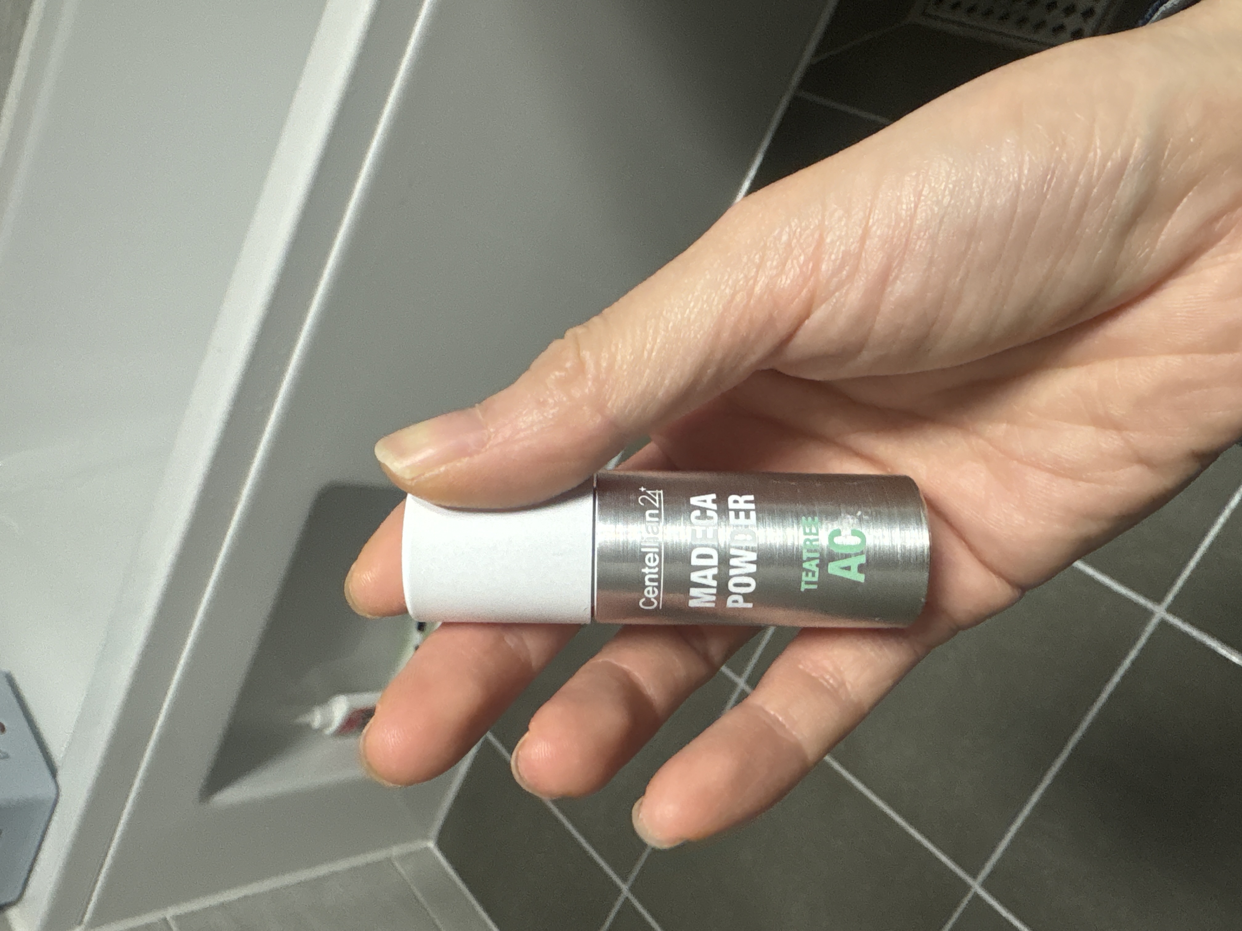 선택된 언니의파우치 리뷰 이미지 - [마데카 분말 티트리 에이씨]