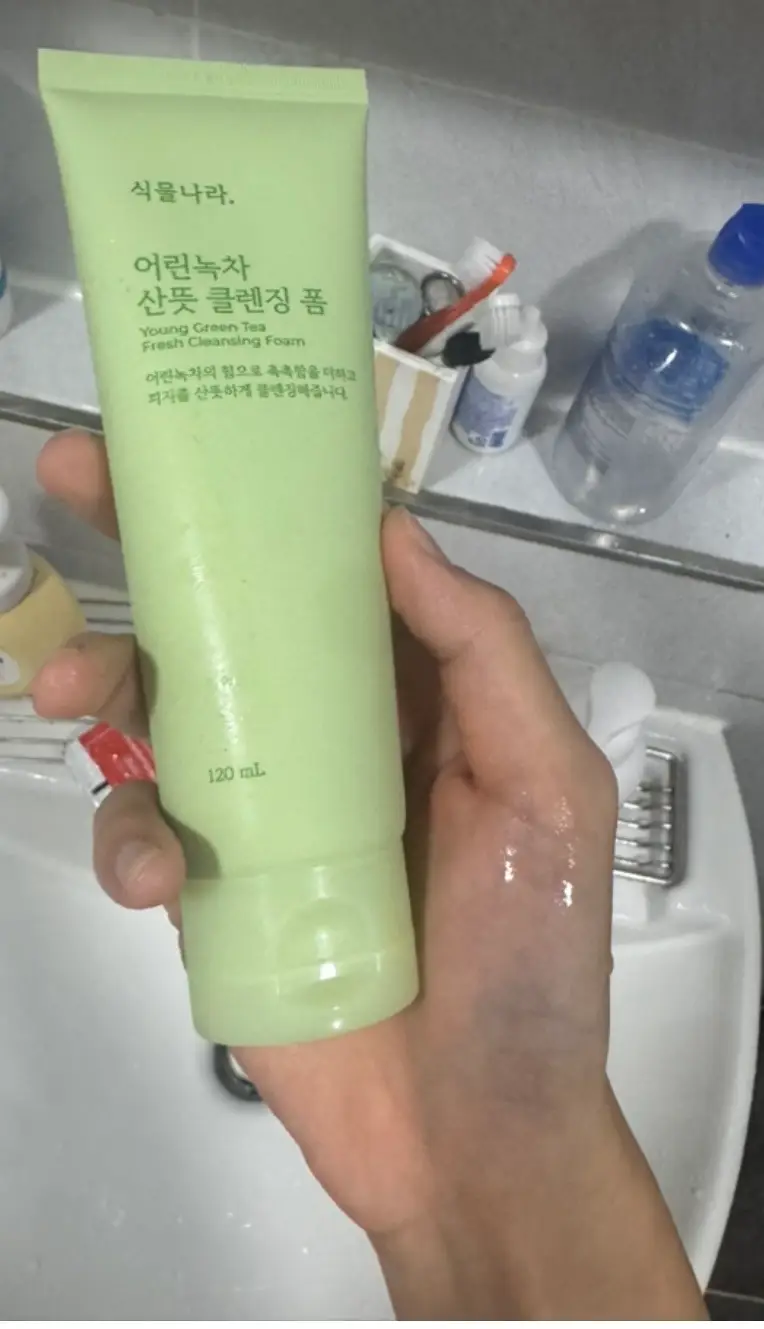 선택된 언니의파우치 리뷰 이미지 - [어린녹차 산뜻 클렌징 폼]