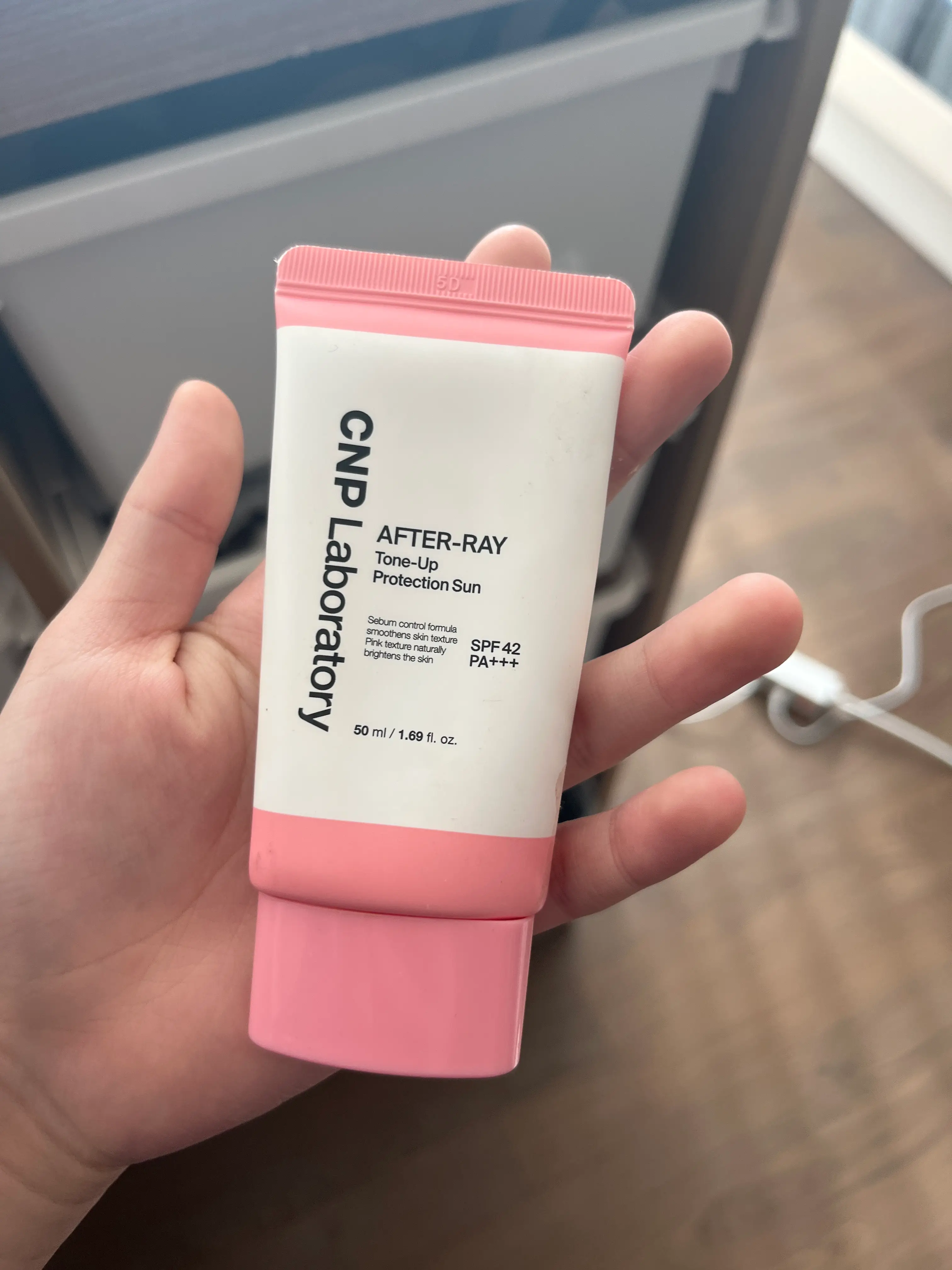 선택된 언니의파우치 리뷰 이미지 - [톤업 선크림]