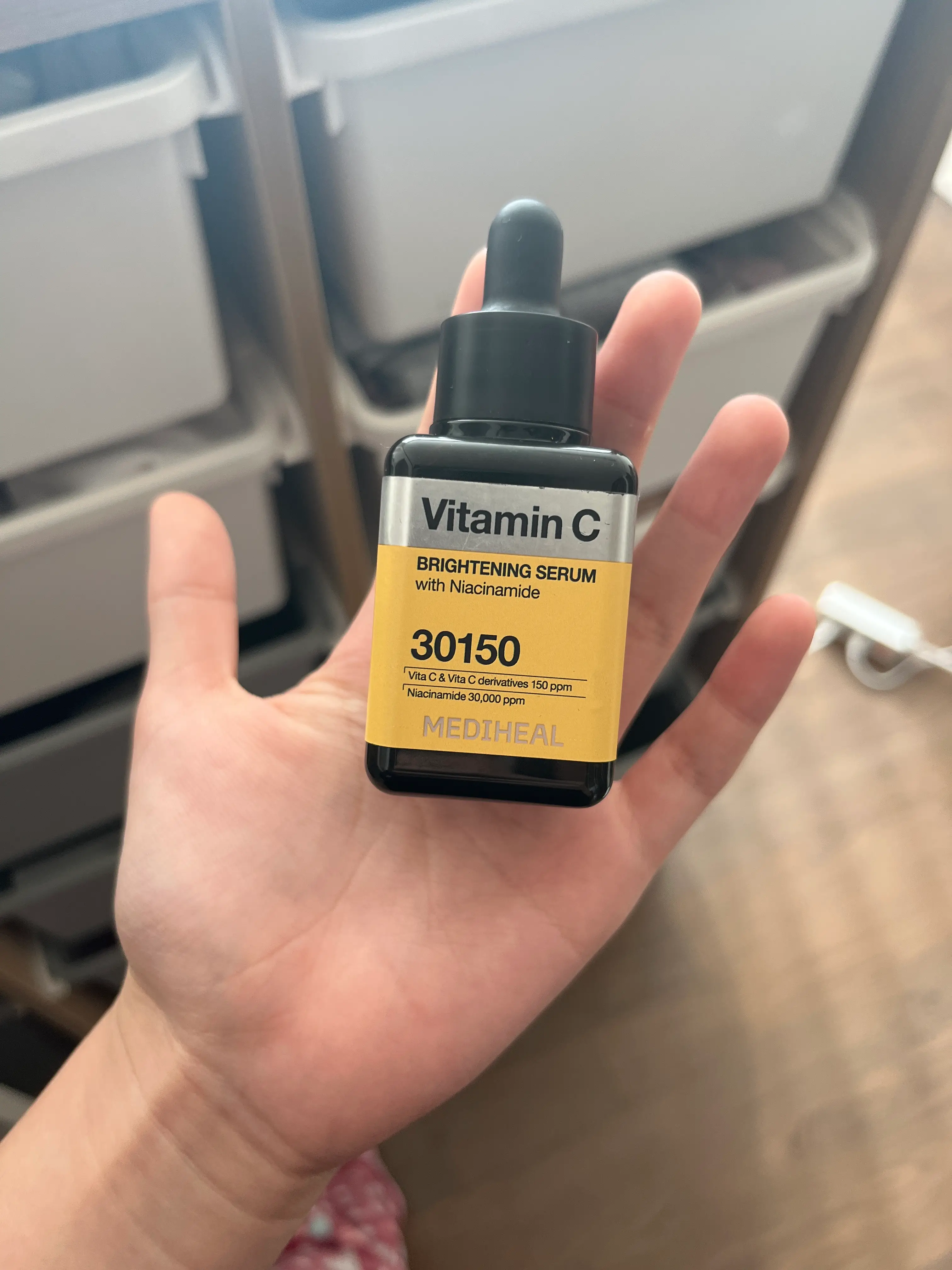 선택된 언니의파우치 리뷰 이미지 - [비타민씨 랩핑 세럼 마스크 브라이트닝]