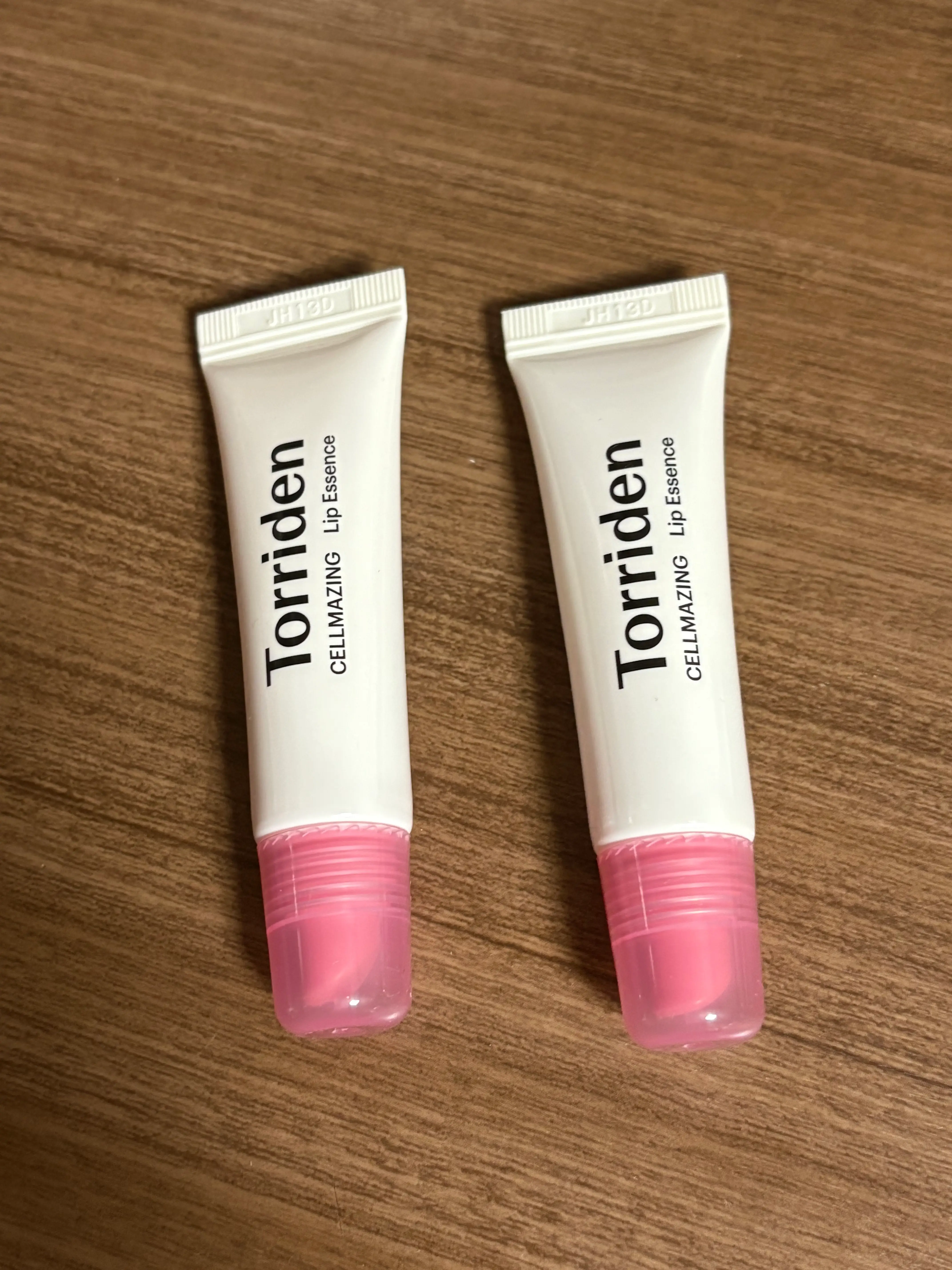 선택된 언니의파우치 리뷰 이미지 - [셀메이징 저분자 콜라겐 볼륨 립 에센스]