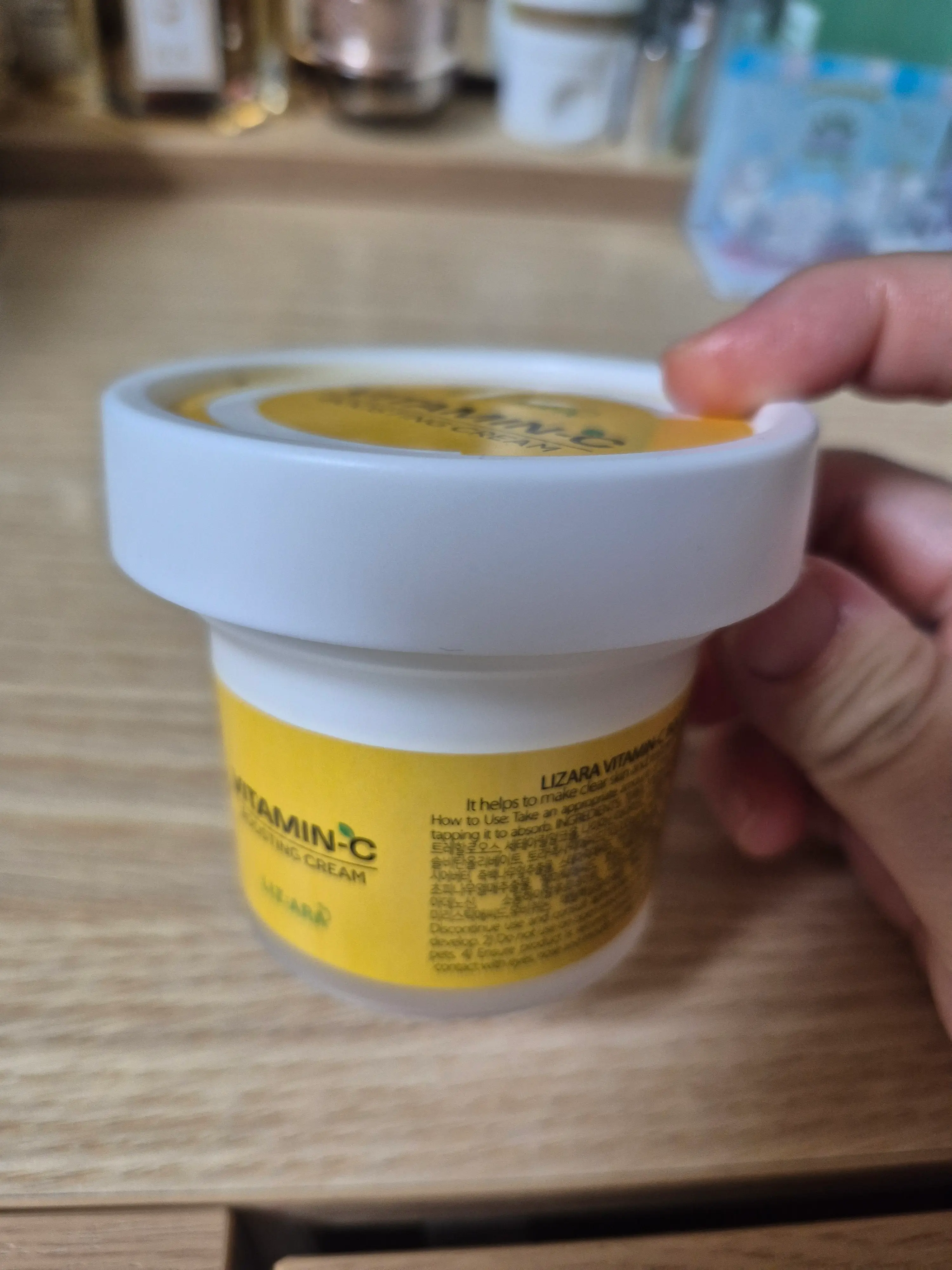 선택된 언니의파우치 리뷰 이미지 - [비타민C 부스팅 크림]