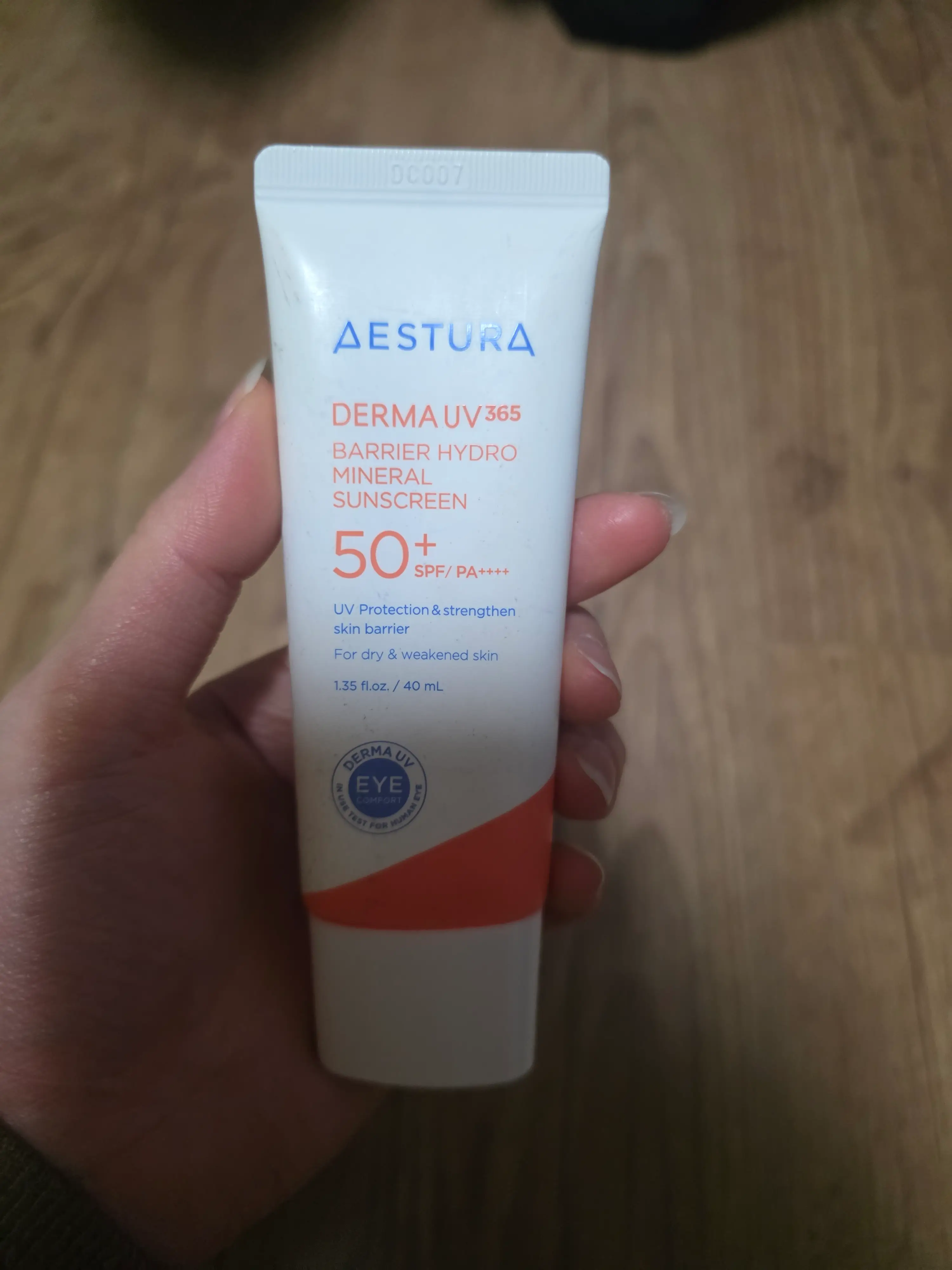 선택된 언니의파우치 리뷰 이미지 - [더마UV365 장벽수분 무기자차 선크림]