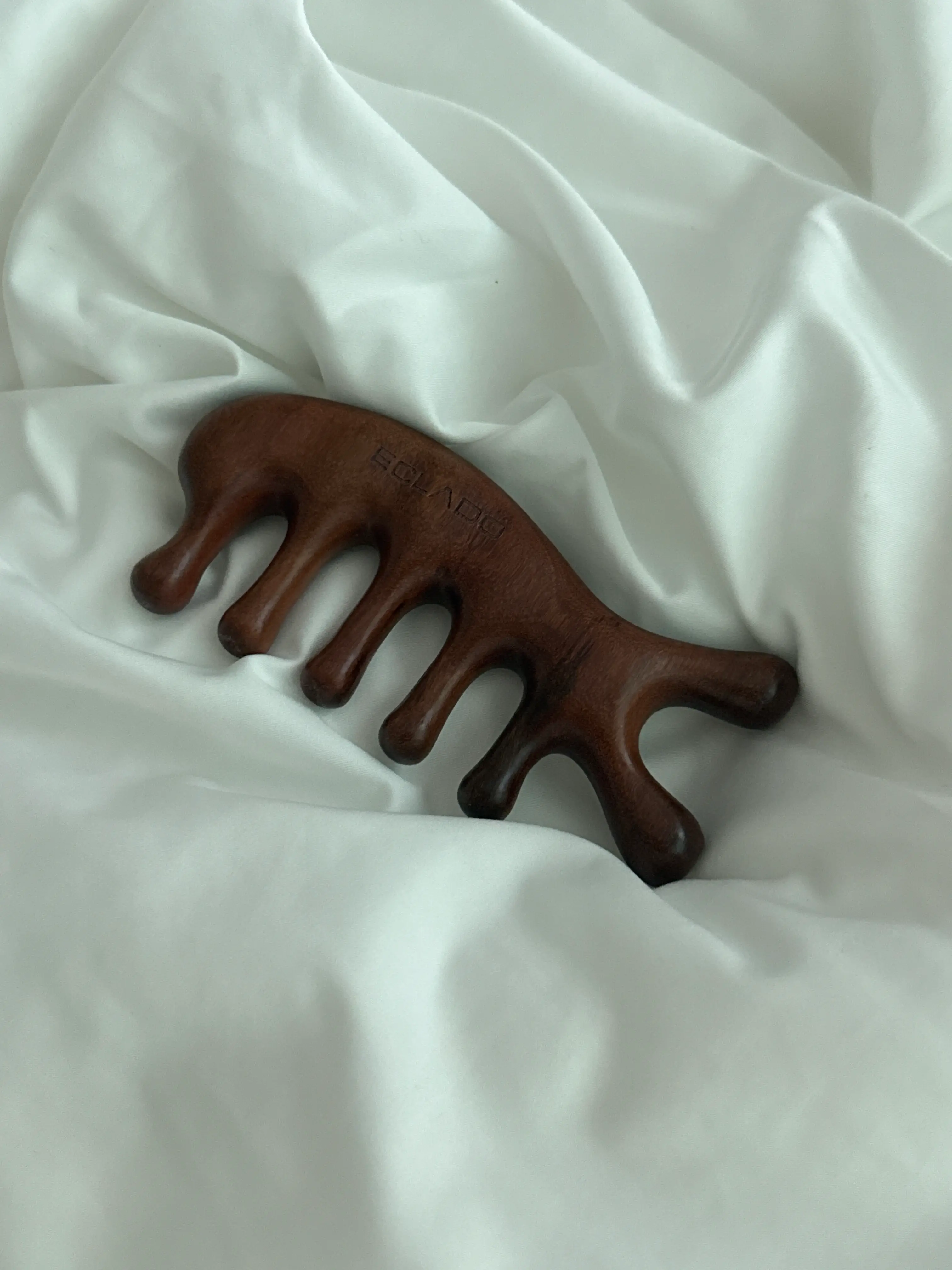 선택된 언니의파우치 리뷰 이미지 - [골든 샌달우드 빗 괄사]