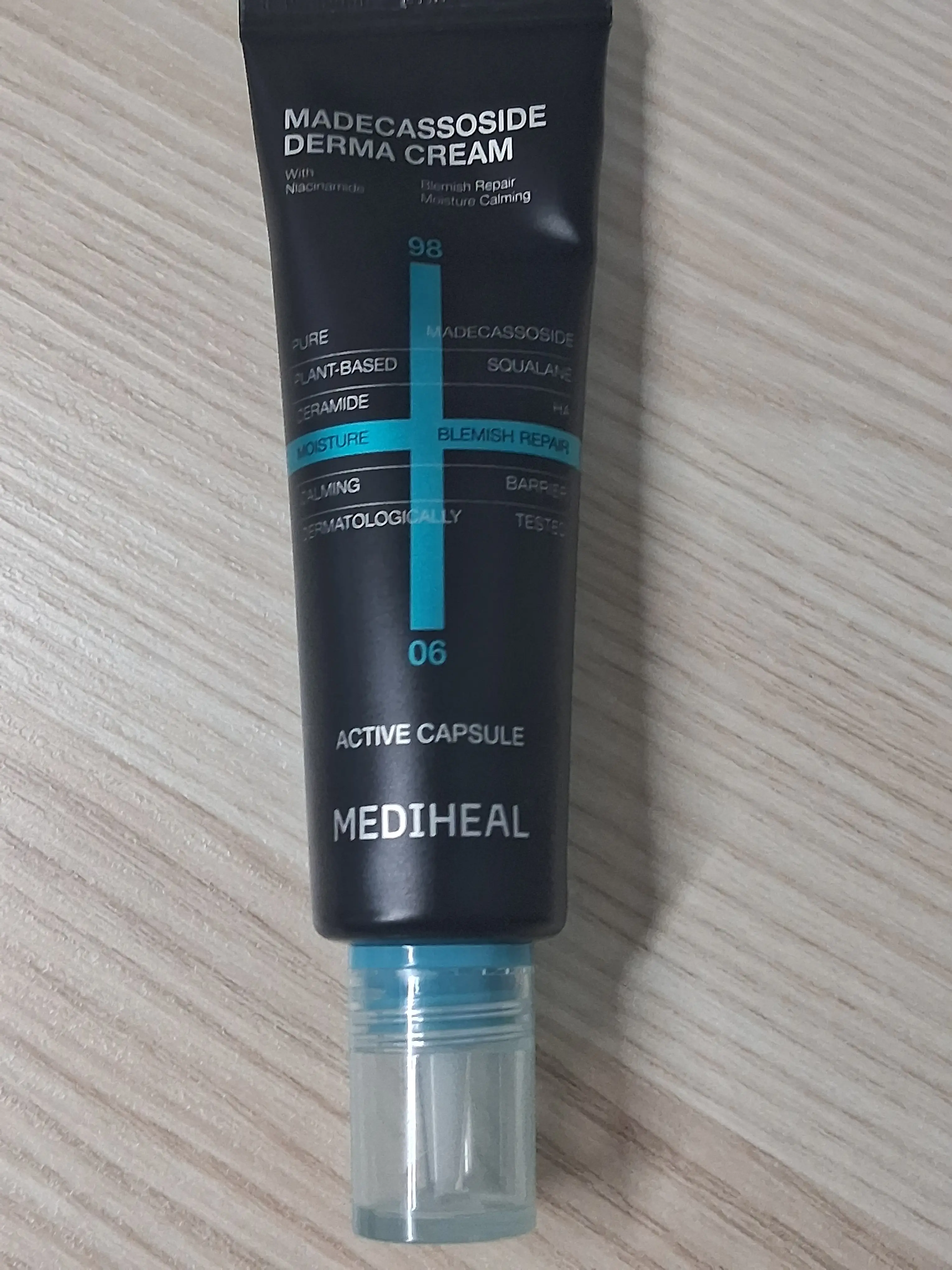 선택된 언니의파우치 리뷰 이미지 - [마데카소사이드 흔적 리페어 더마 크림]