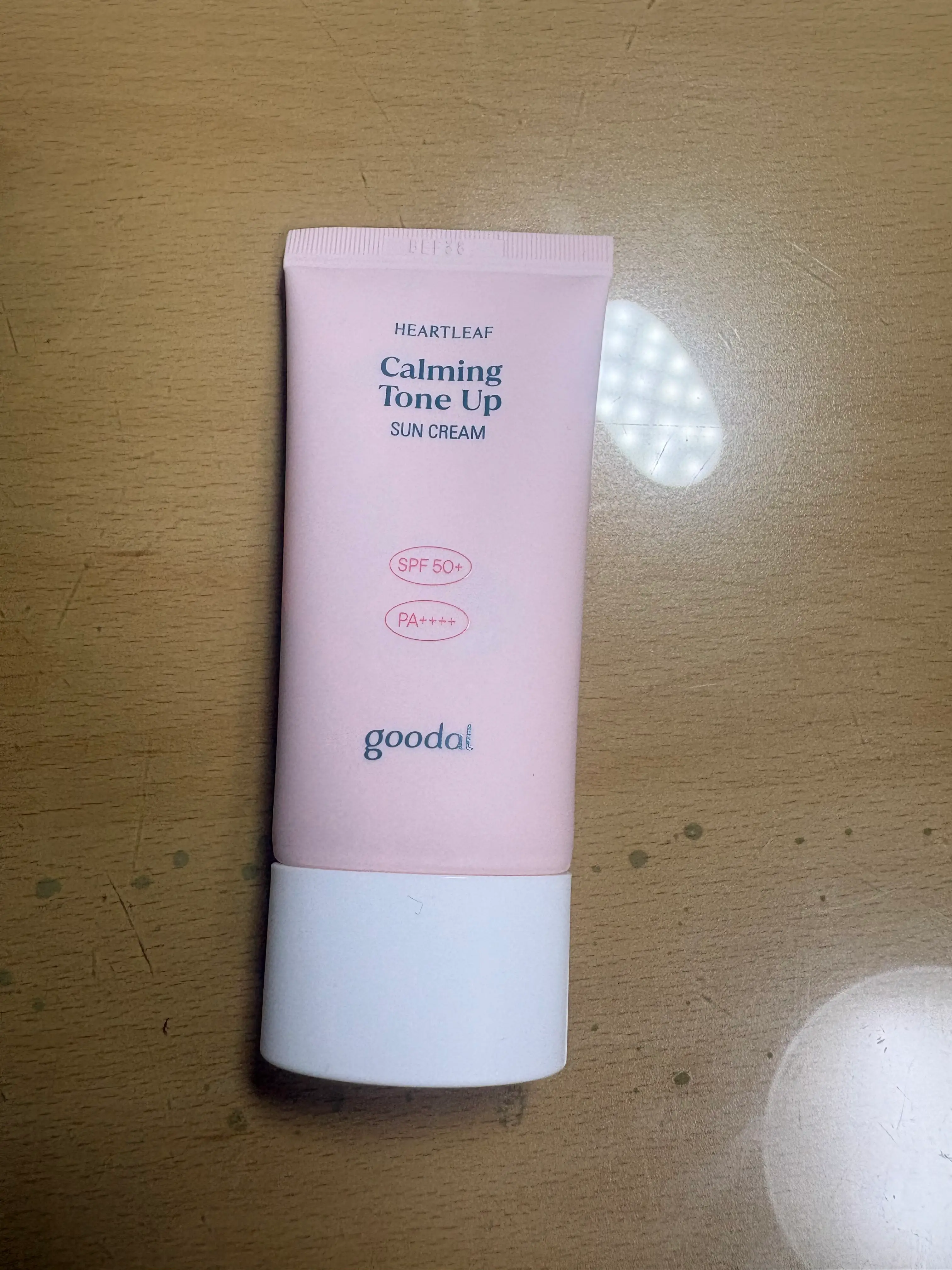 선택된 언니의파우치 리뷰 이미지 - [맑은 어성초 진정 수분 톤업 선크림]