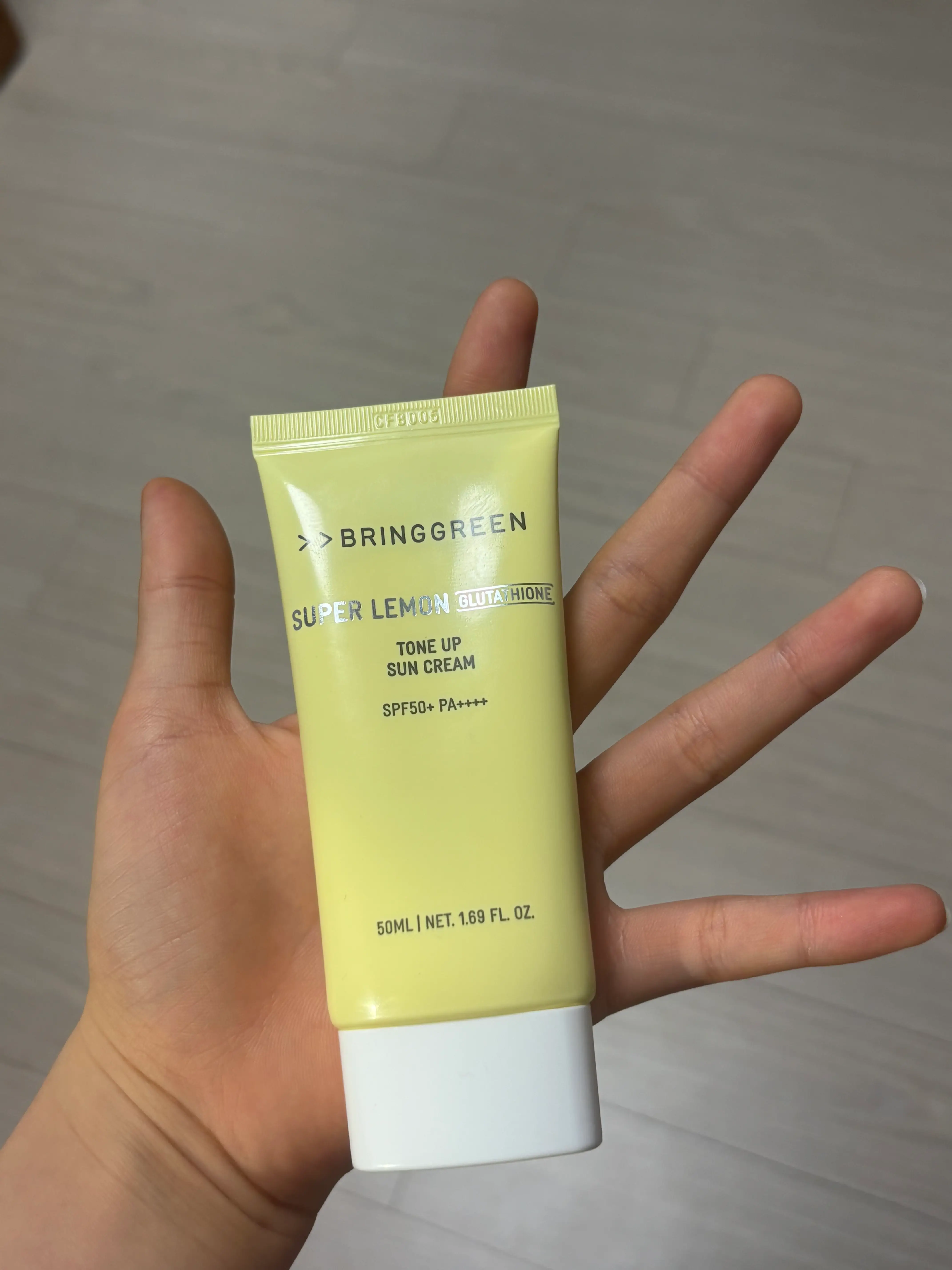 선택된 언니의파우치 리뷰 이미지 - [슈퍼레몬 글루타치온 톤업 선크림]