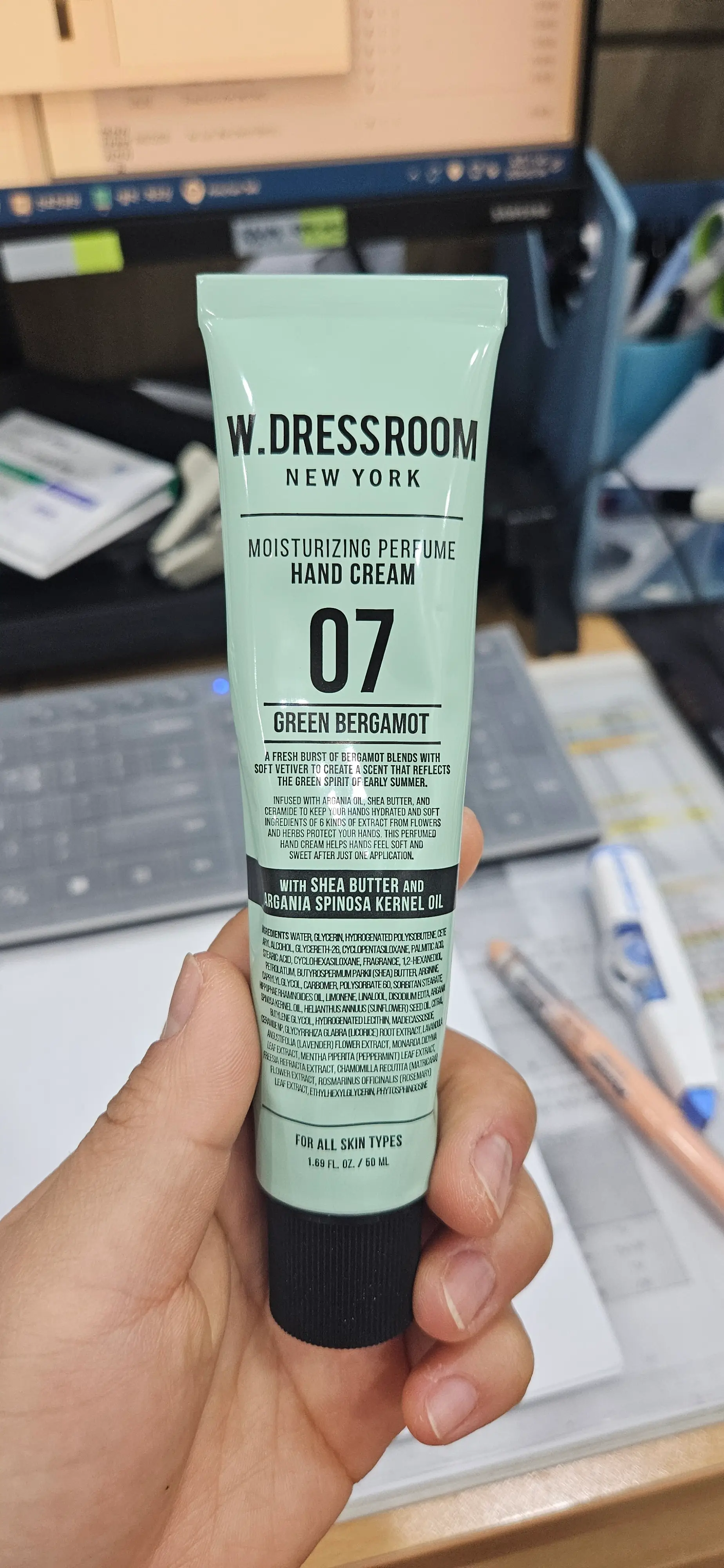 선택된 언니의파우치 리뷰 이미지 - [퍼퓸 핸드크림 그린 베르가못]