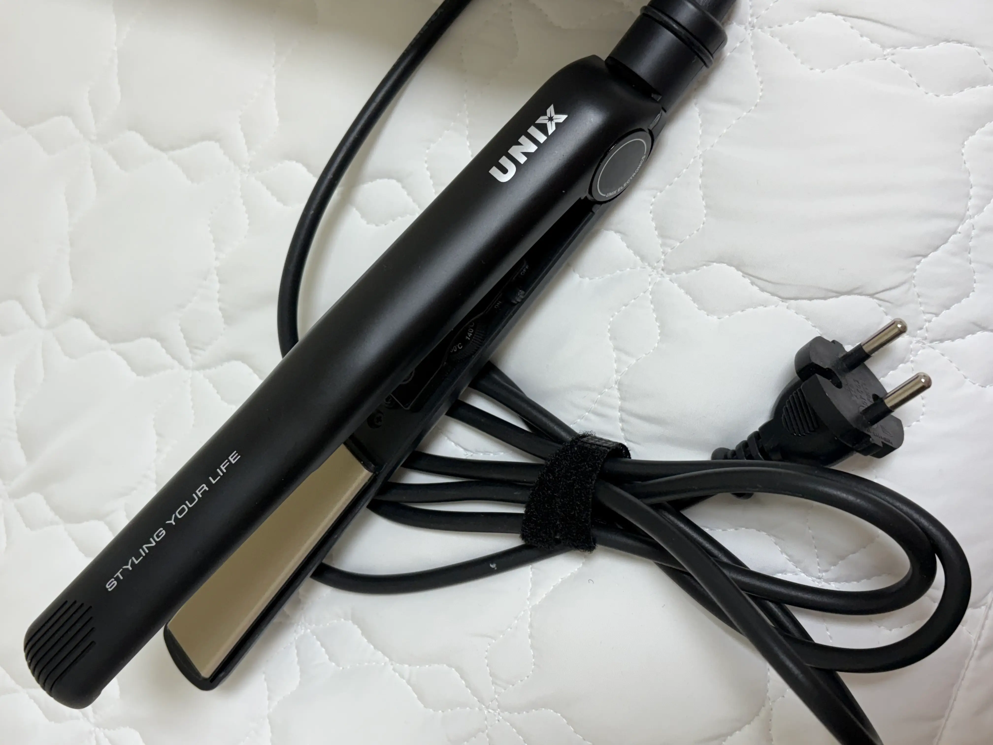 선택된 언니의파우치 리뷰 이미지 - [세라믹 헤어 고데기 UCI A2521N]