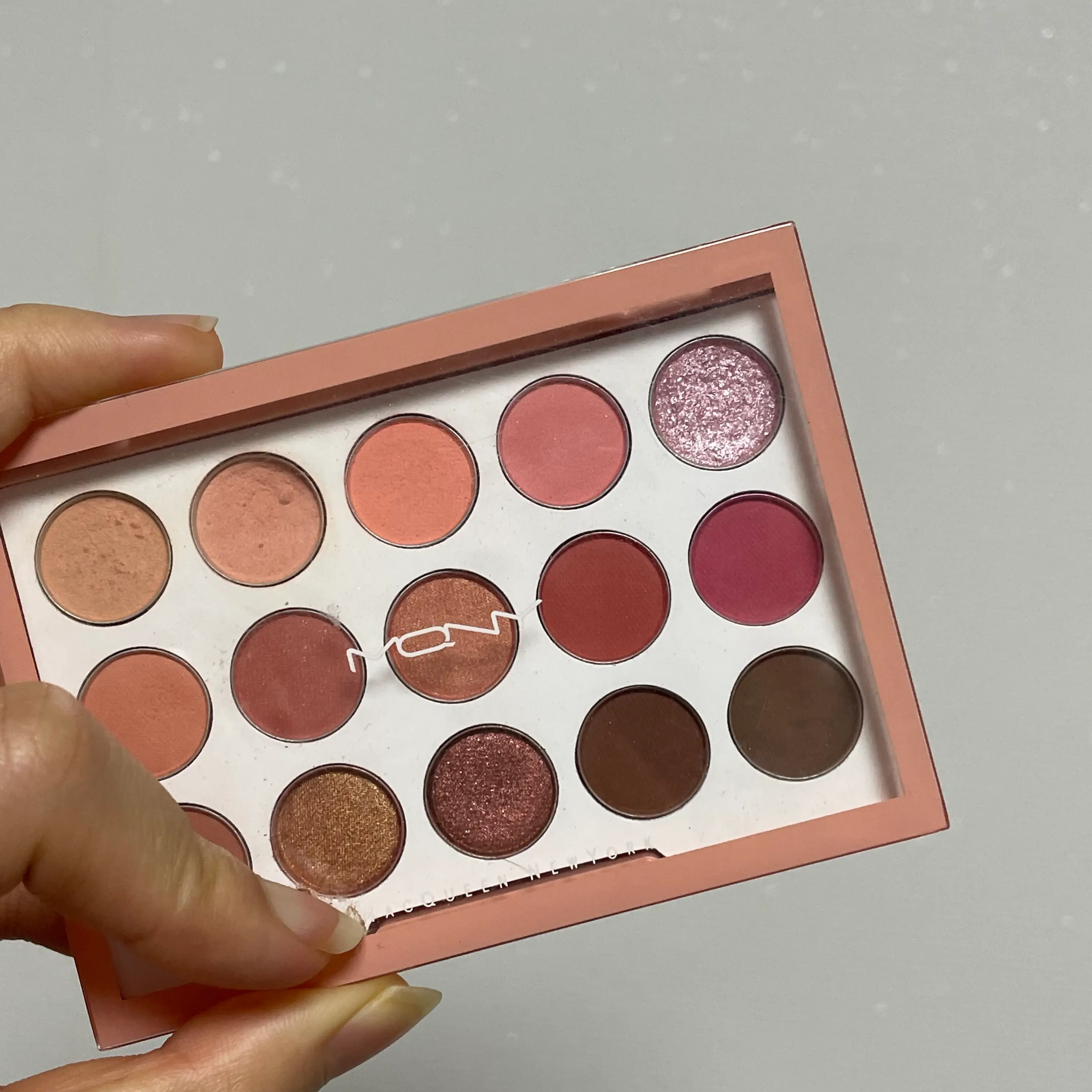 선택된 언니의파우치 리뷰 이미지 - [1001 톤온톤 섀도우팔레트]