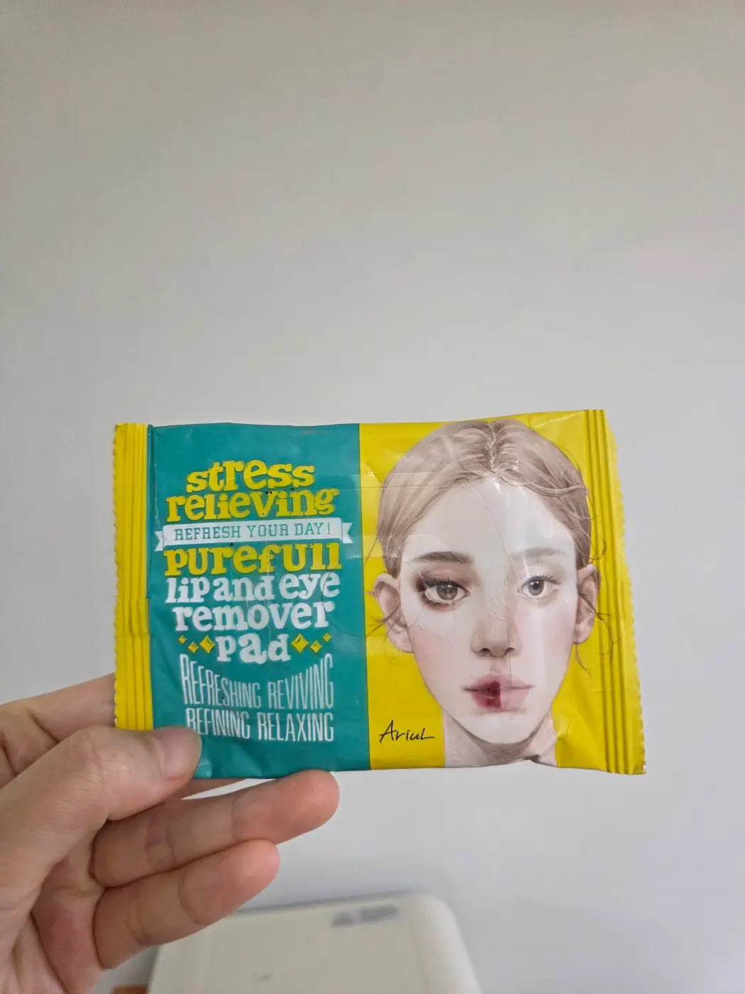 선택된 언니의파우치 리뷰 이미지 - [스트레스 릴리빙 퓨어풀 립앤아이 리무버 패드]