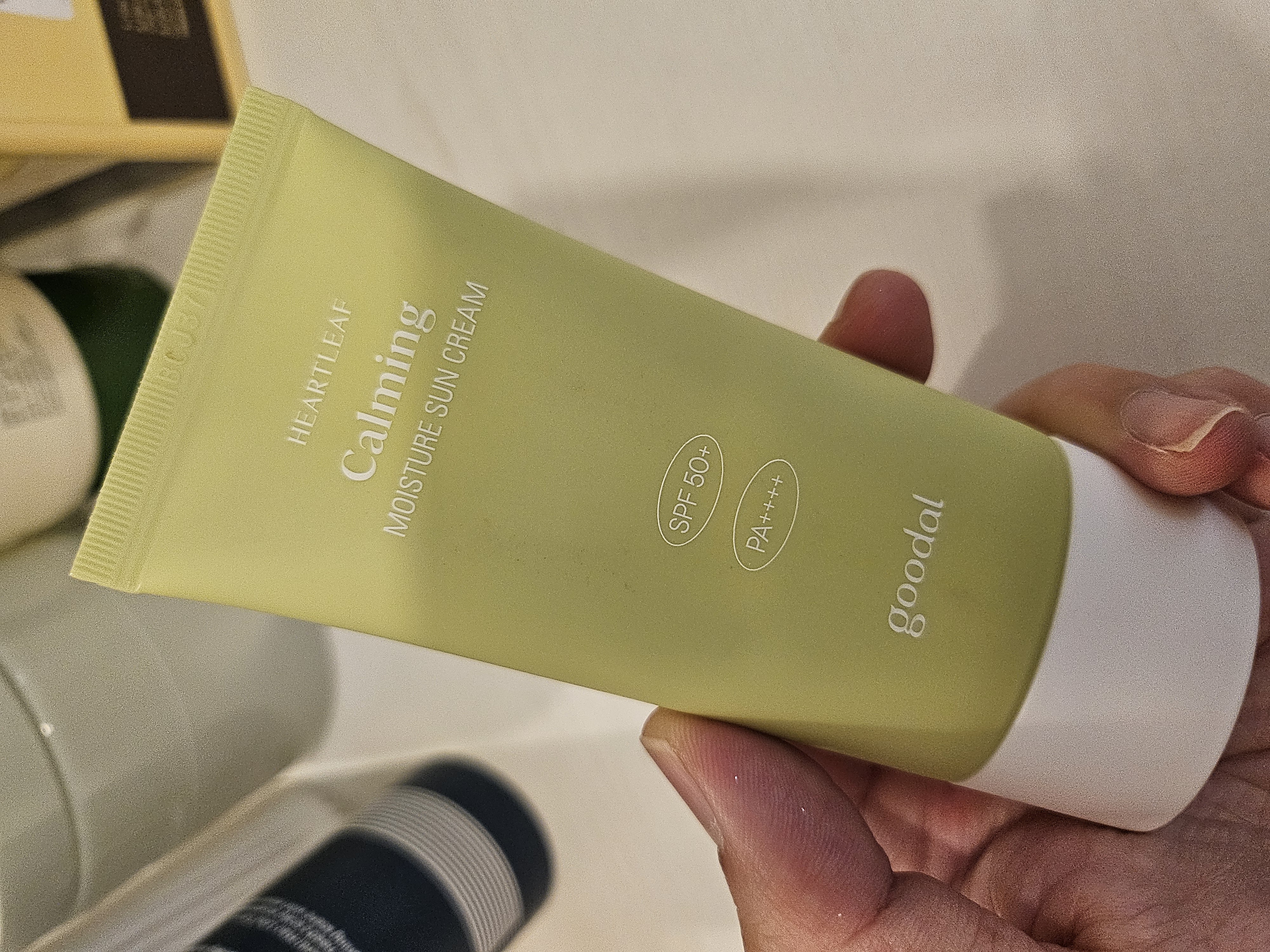 선택된 언니의파우치 리뷰 이미지 - [맑은 어성초 진정 수분 선크림]