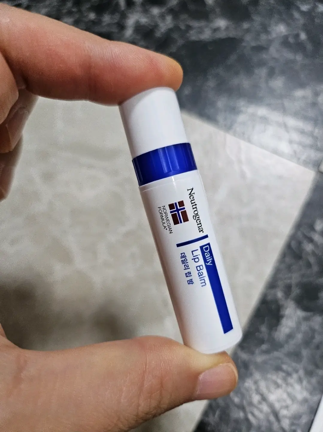 선택된 언니의파우치 리뷰 이미지 - [데일리 립밤]