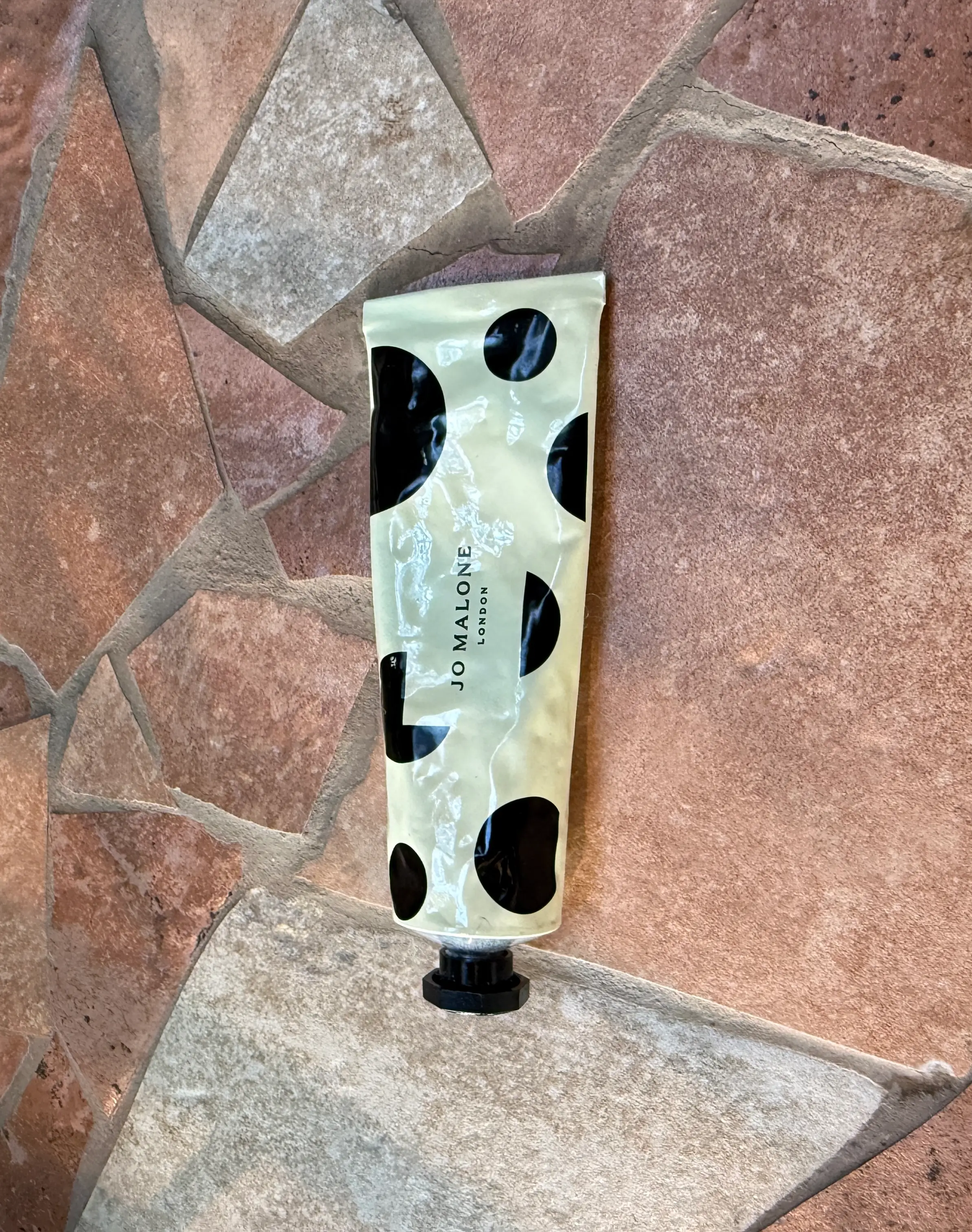 선택된 언니의파우치 리뷰 이미지 - [피오니 앤 블러쉬 스웨이드 핸드 크림]