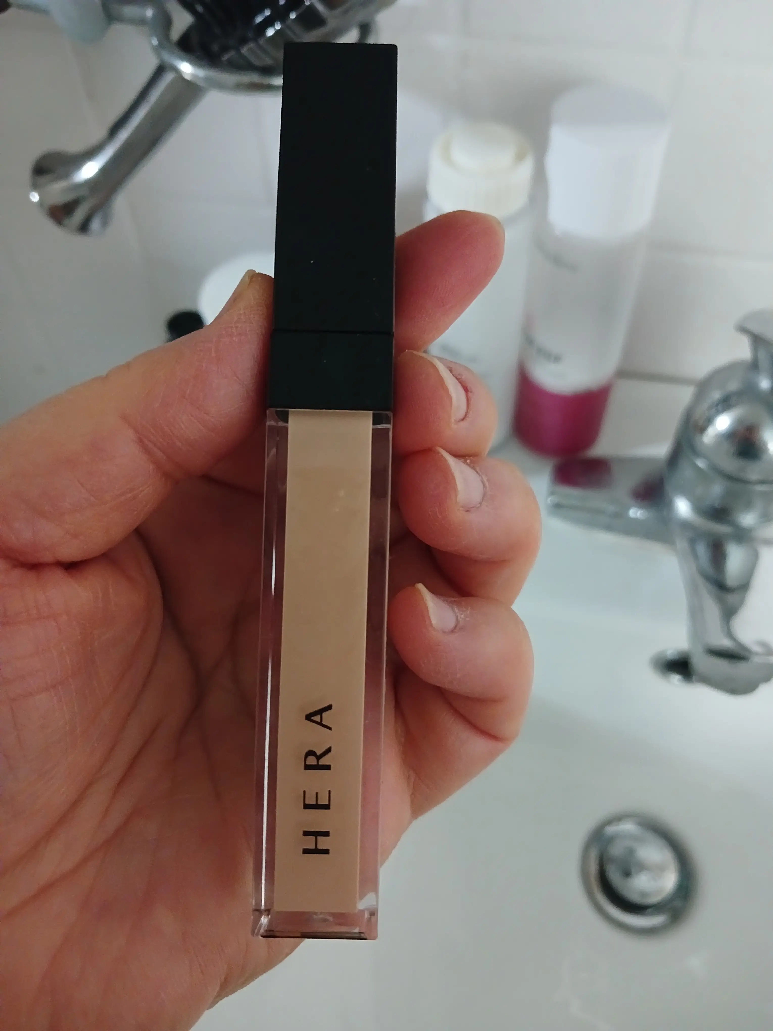 선택된 언니의파우치 리뷰 이미지 - [크리미 커버 컨실러]