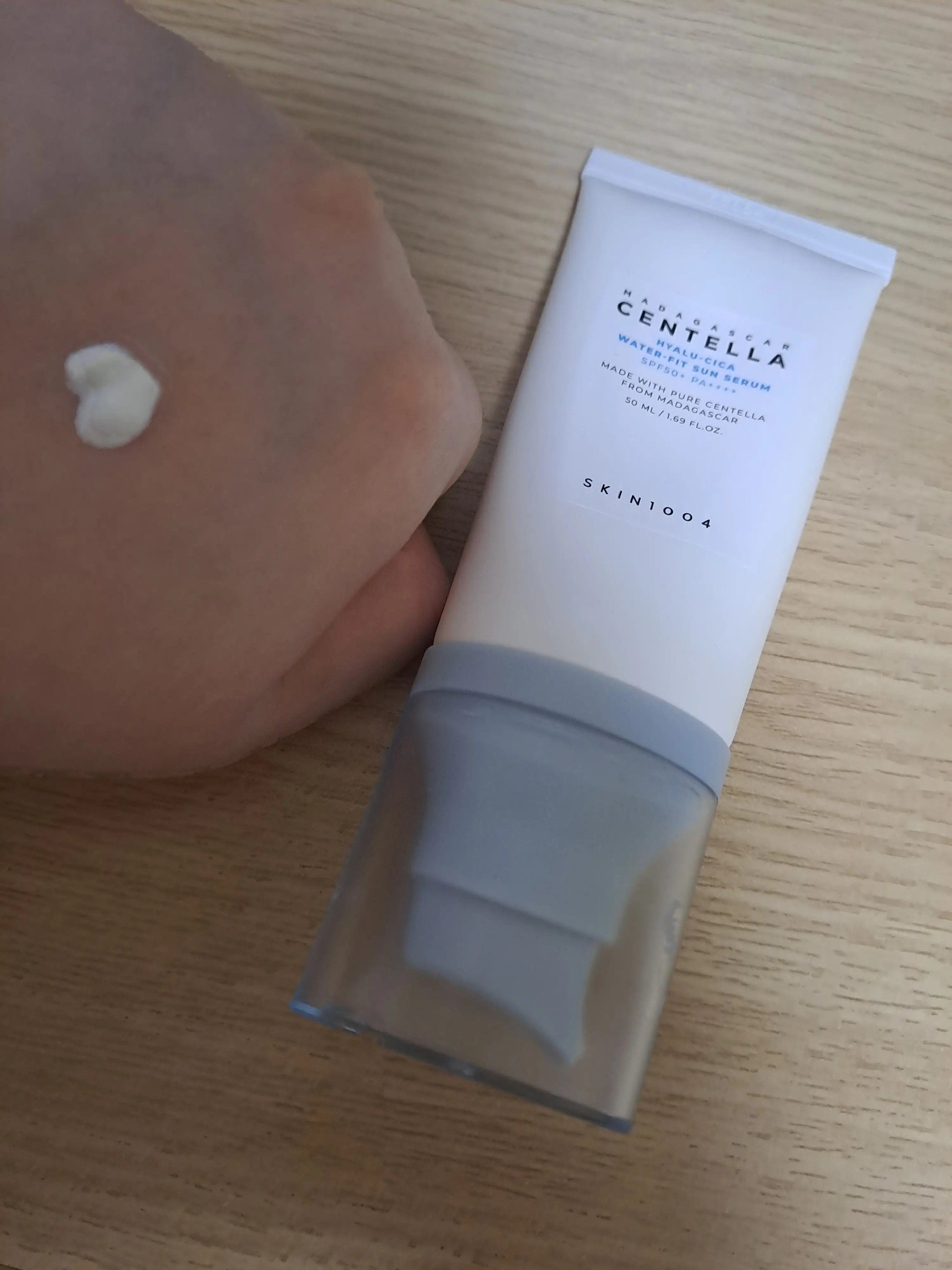 선택된 언니의파우치 리뷰 이미지 - [마다가스카르 센텔라 히알루 시카 워터핏 선 세럼]