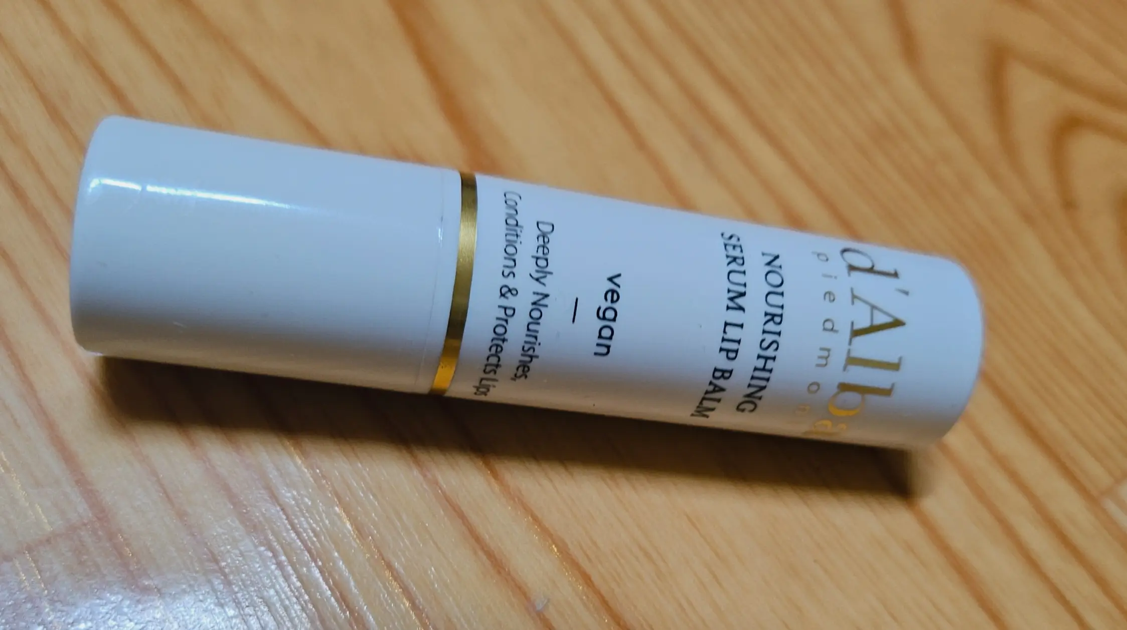 선택된 언니의파우치 리뷰 이미지 - [화이트 트러플 너리싱 세럼 립 밤]