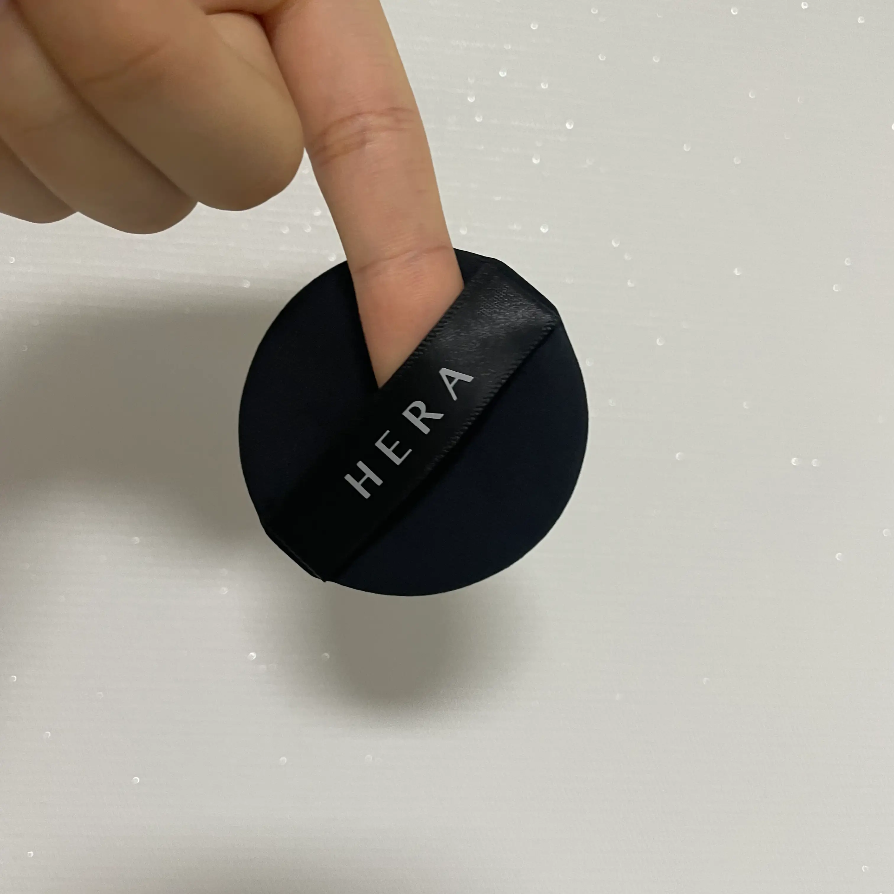 선택된 언니의파우치 리뷰 이미지 - [블랙 쿠션 파운데이션 퍼프]